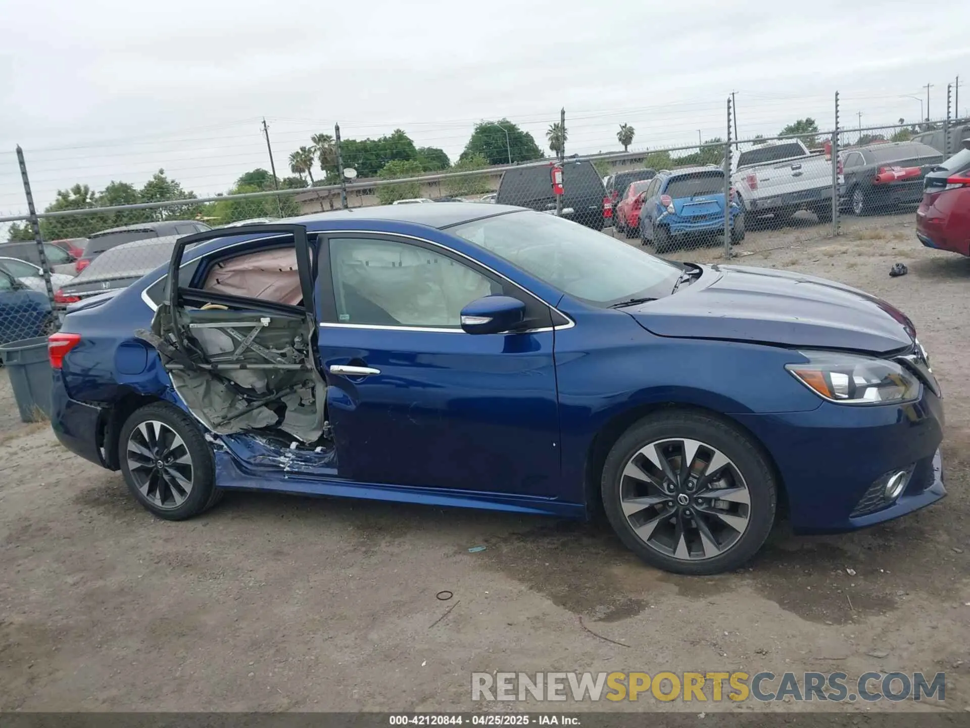 13 fotografías del automóvil dañado 3N1AB7AP8KY342231 NISSAN SENTRA 2019