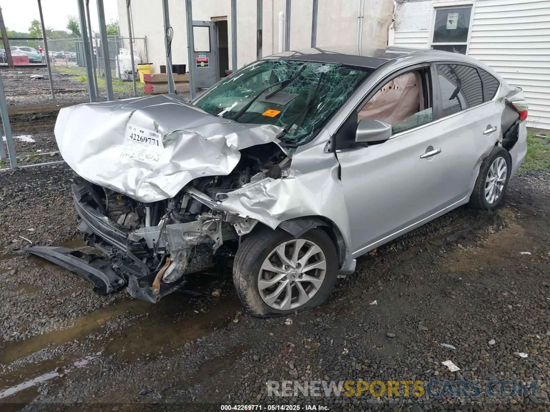 2 fotografías del automóvil dañado 3N1AB7AP8KY373219 NISSAN SENTRA 2019