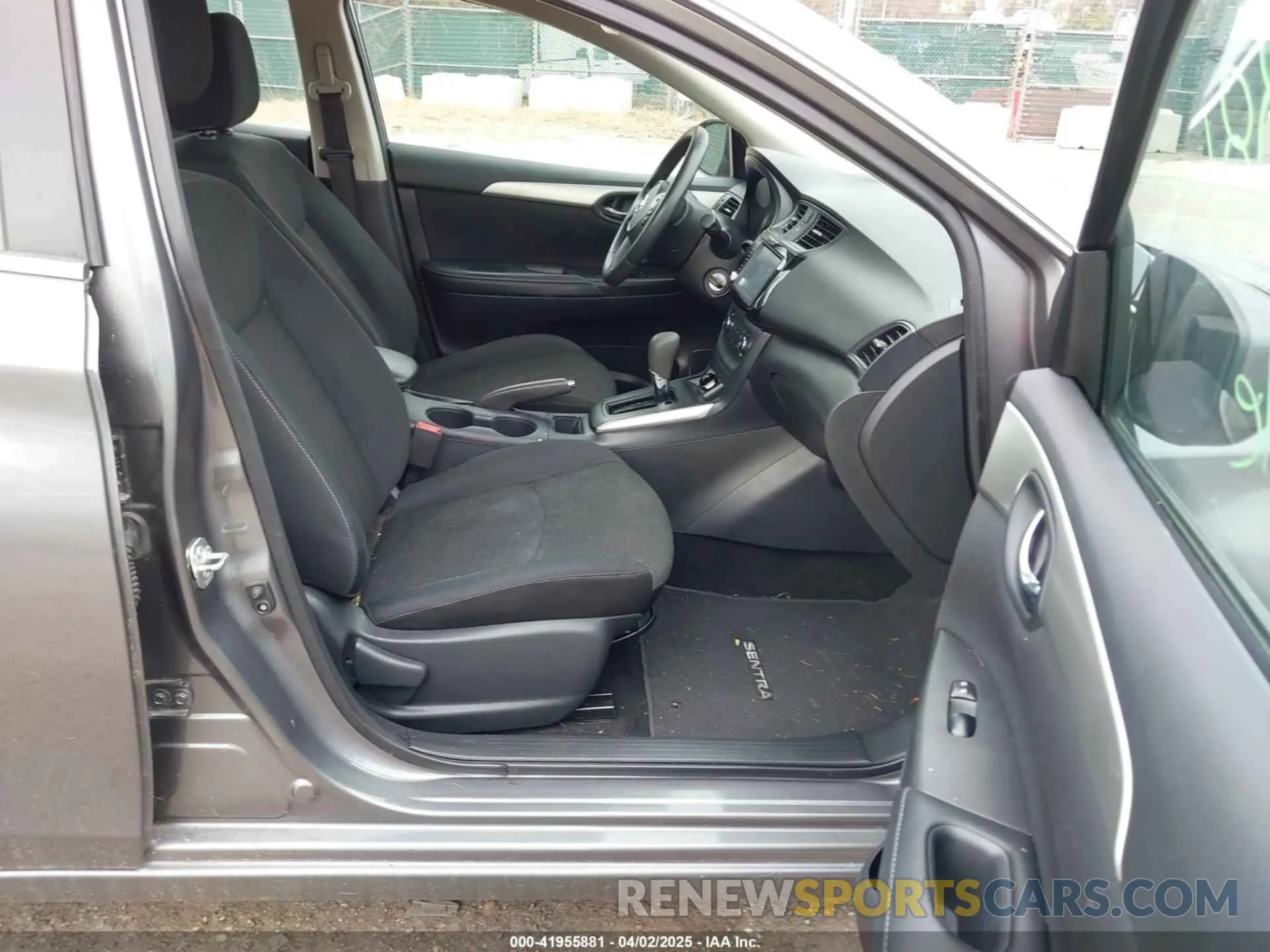 5 fotografías del automóvil dañado 3N1AB7AP8KY373723 NISSAN SENTRA 2019