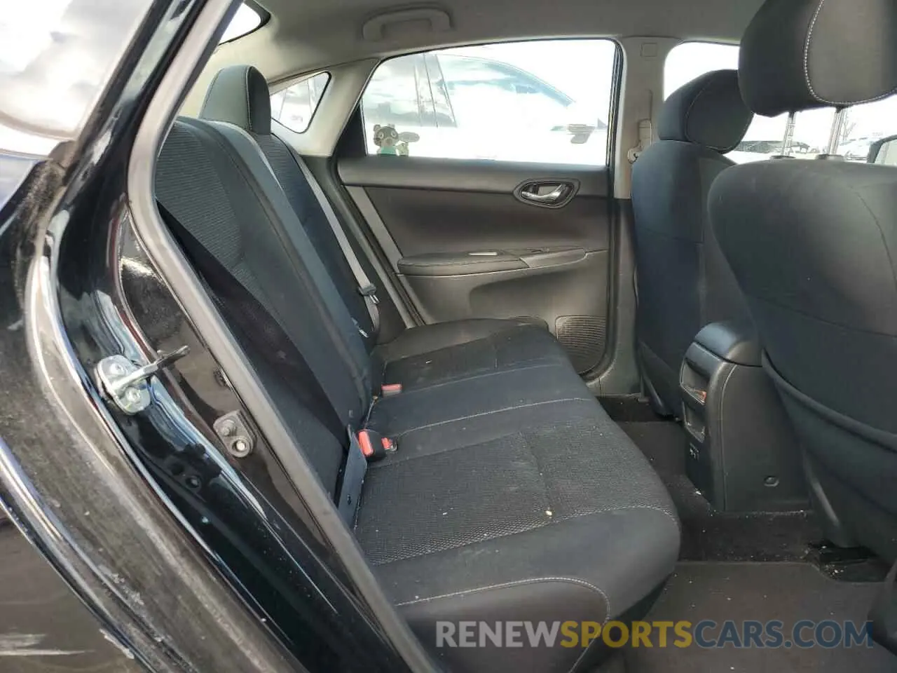 10 fotografías del automóvil dañado 3N1AB7AP8KY389405 NISSAN SENTRA 2019