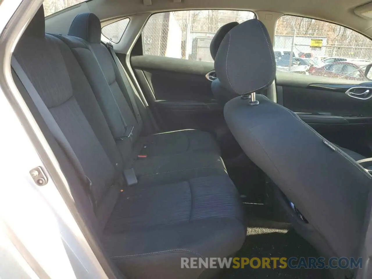 10 fotografías del automóvil dañado 3N1AB7AP8KY391834 NISSAN SENTRA 2019