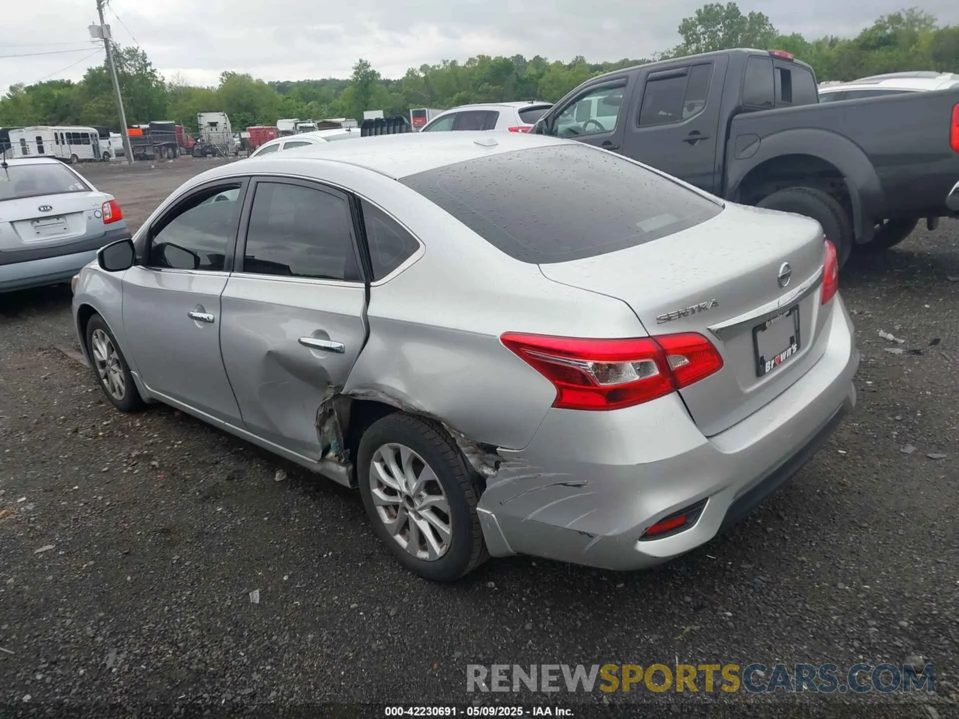 3 fotografías del automóvil dañado 3N1AB7AP8KY392790 NISSAN SENTRA 2019