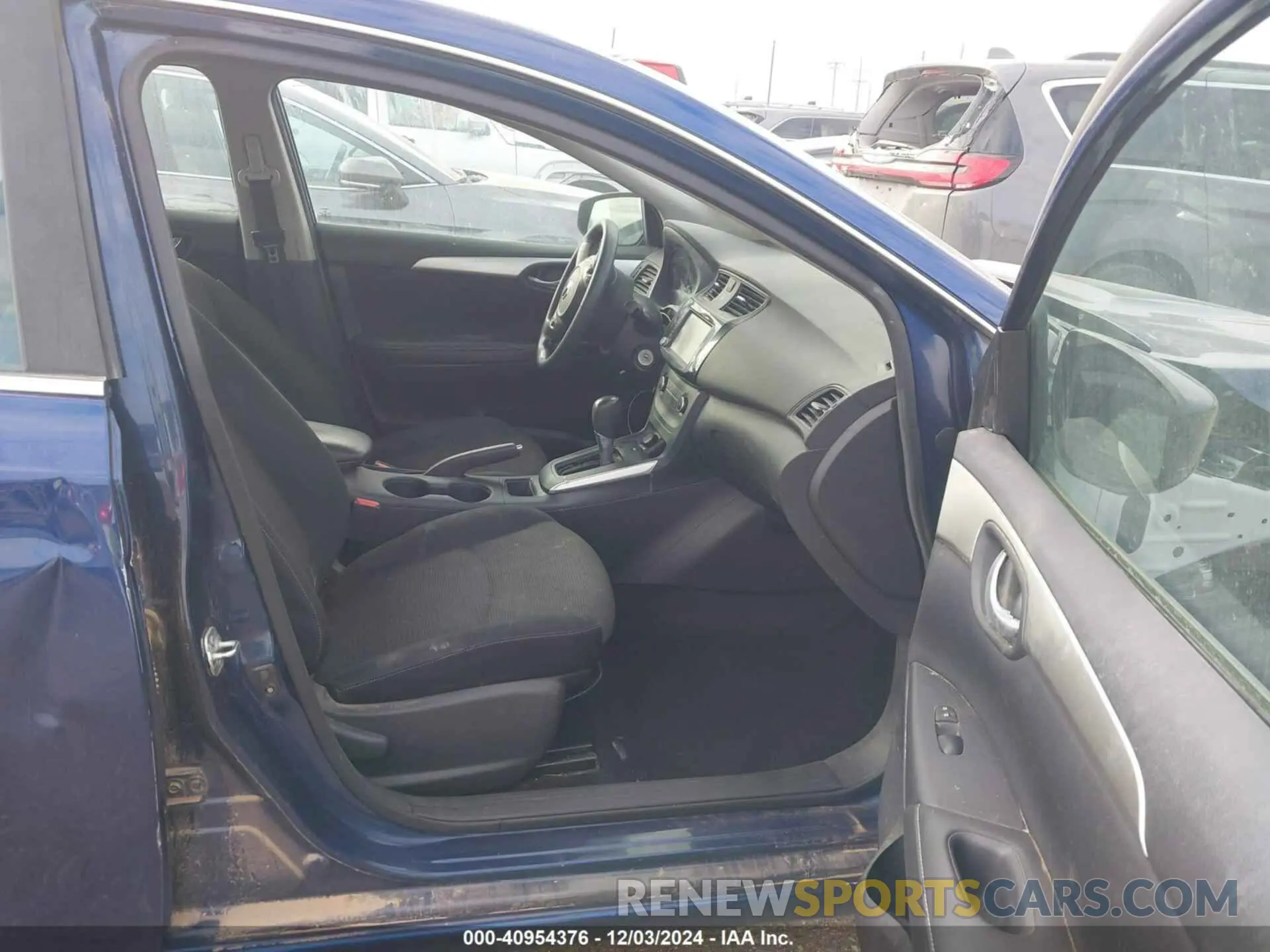 5 fotografías del automóvil dañado 3N1AB7AP8KY400368 NISSAN SENTRA 2019
