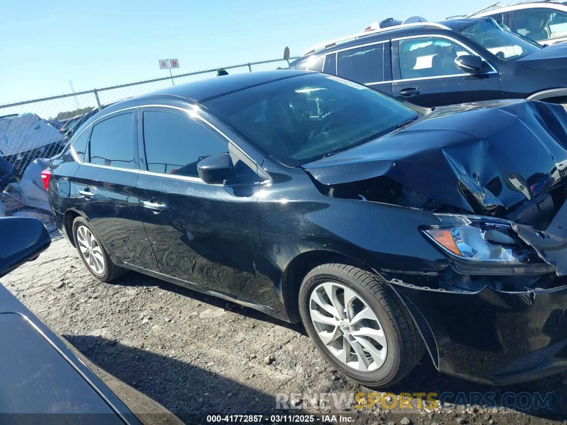 13 fotografías del automóvil dañado 3N1AB7AP8KY415002 NISSAN SENTRA 2019