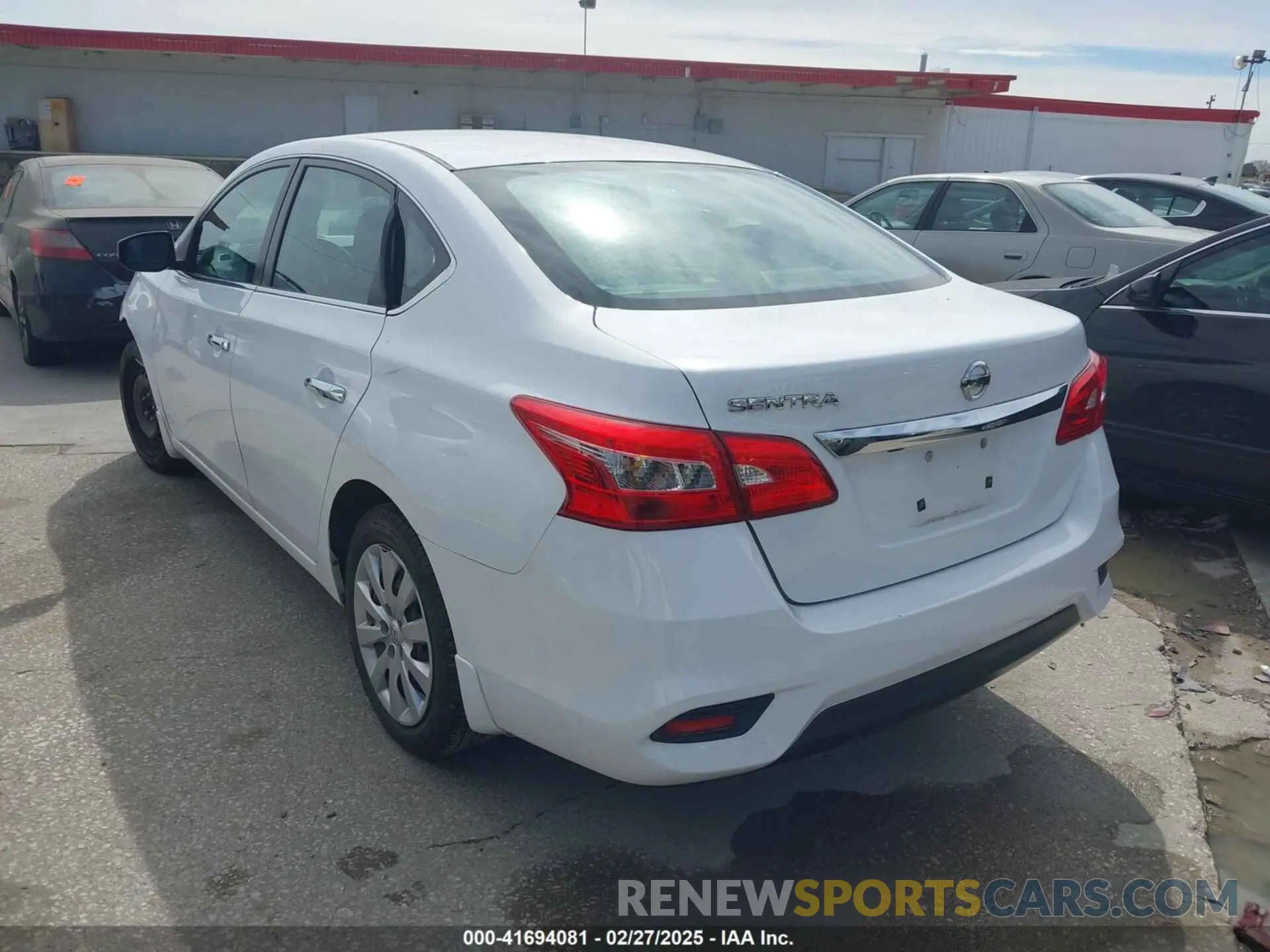3 fotografías del automóvil dañado 3N1AB7AP8KY425934 NISSAN SENTRA 2019