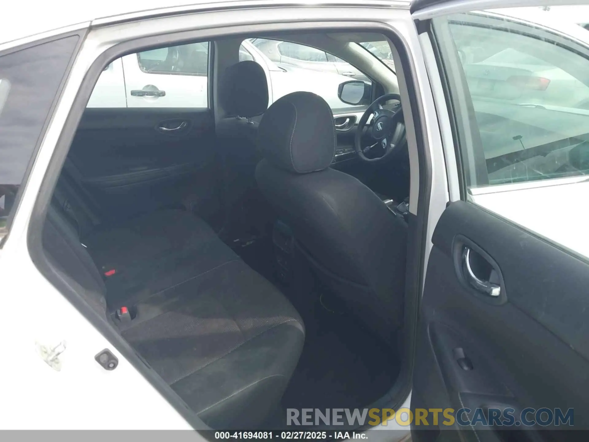 8 fotografías del automóvil dañado 3N1AB7AP8KY425934 NISSAN SENTRA 2019