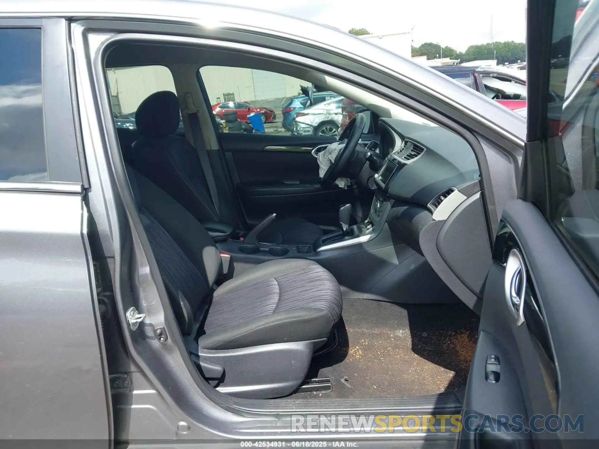 5 fotografías del automóvil dañado 3N1AB7AP8KY429868 NISSAN SENTRA 2019