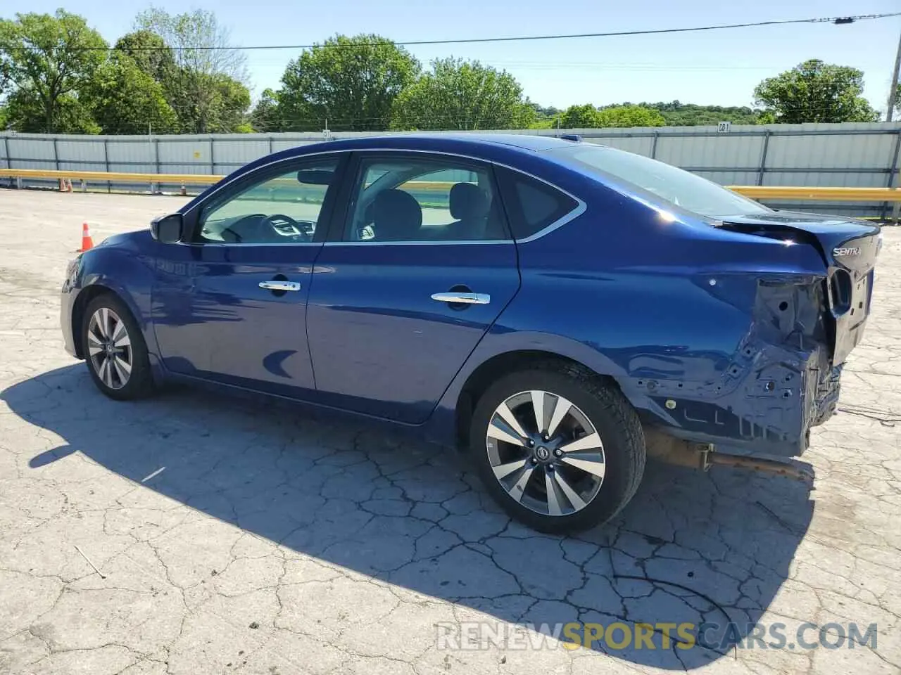 2 fotografías del automóvil dañado 3N1AB7AP8KY453037 NISSAN SENTRA 2019