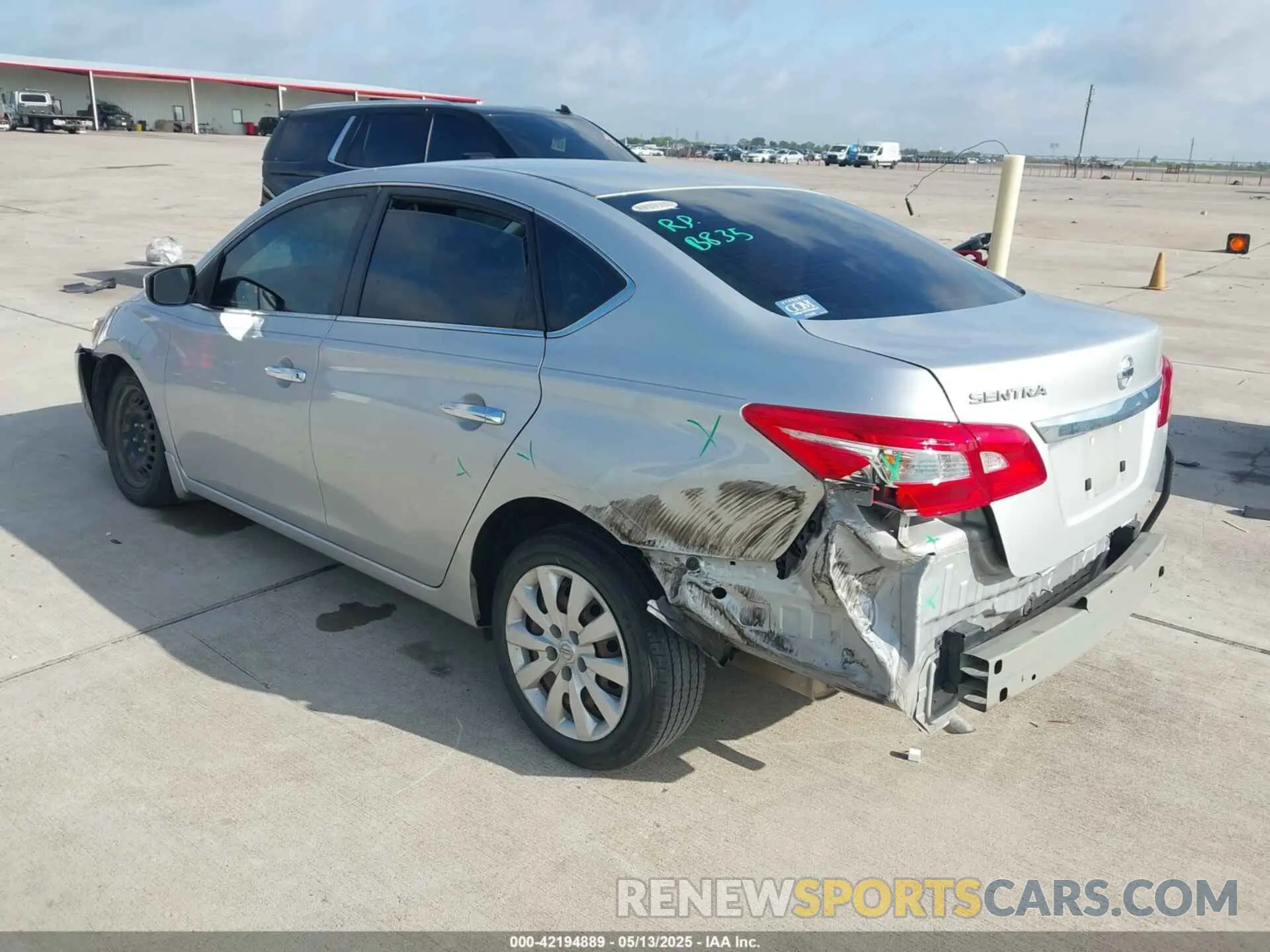3 fotografías del automóvil dañado 3N1AB7AP8KY456164 NISSAN SENTRA 2019