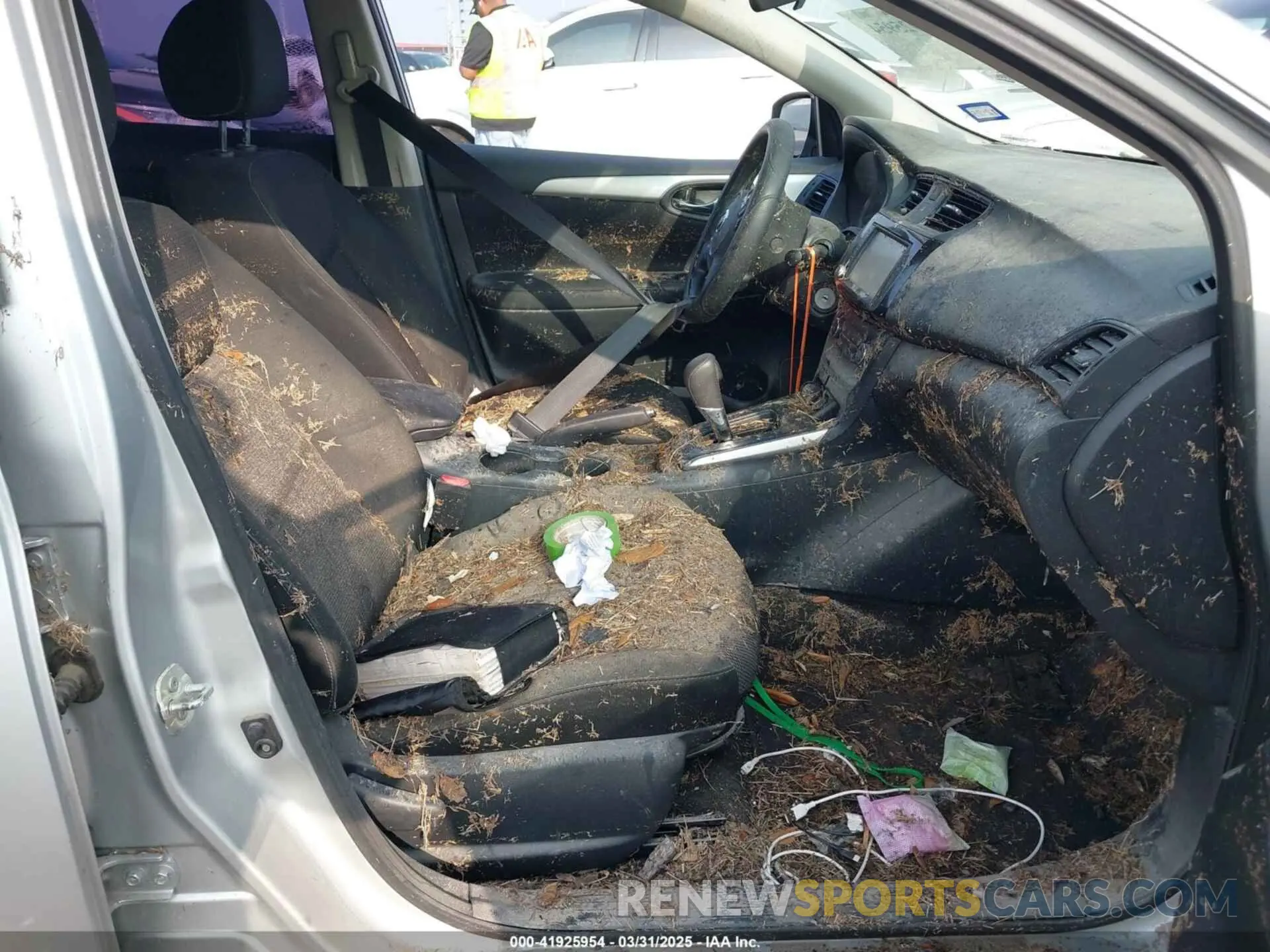 5 fotografías del automóvil dañado 3N1AB7AP9KY210627 NISSAN SENTRA 2019