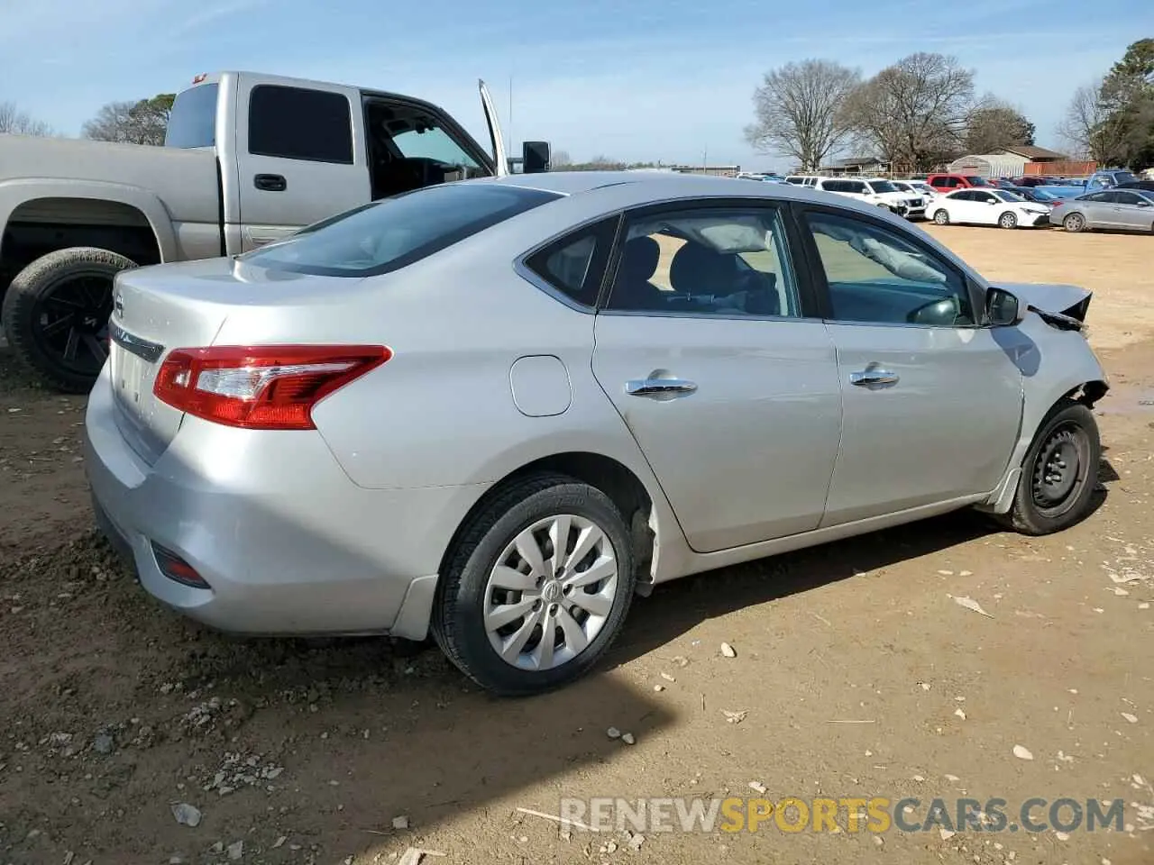 3 fotografías del automóvil dañado 3N1AB7AP9KY215861 NISSAN SENTRA 2019