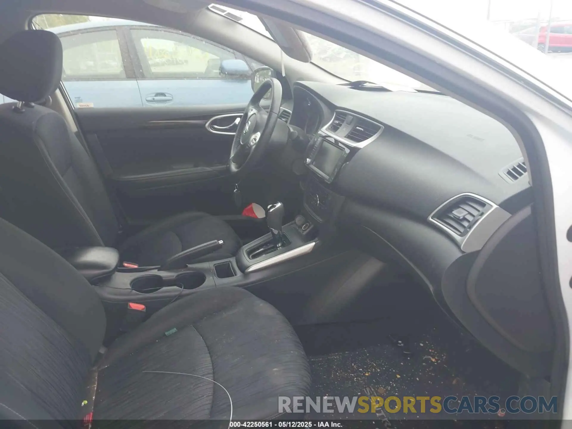 5 fotografías del automóvil dañado 3N1AB7AP9KY229727 NISSAN SENTRA 2019