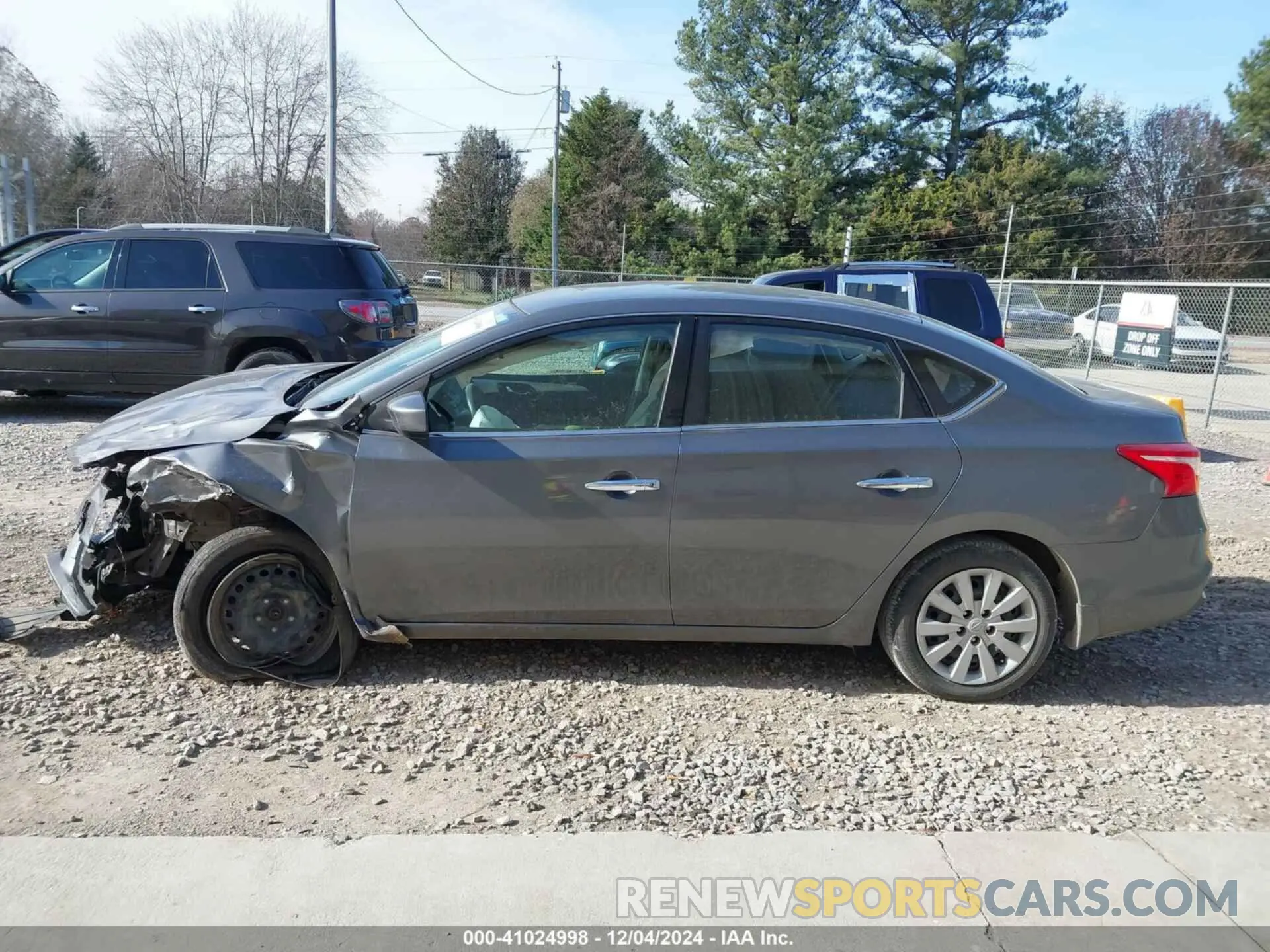 14 fotografías del automóvil dañado 3N1AB7AP9KY245961 NISSAN SENTRA 2019