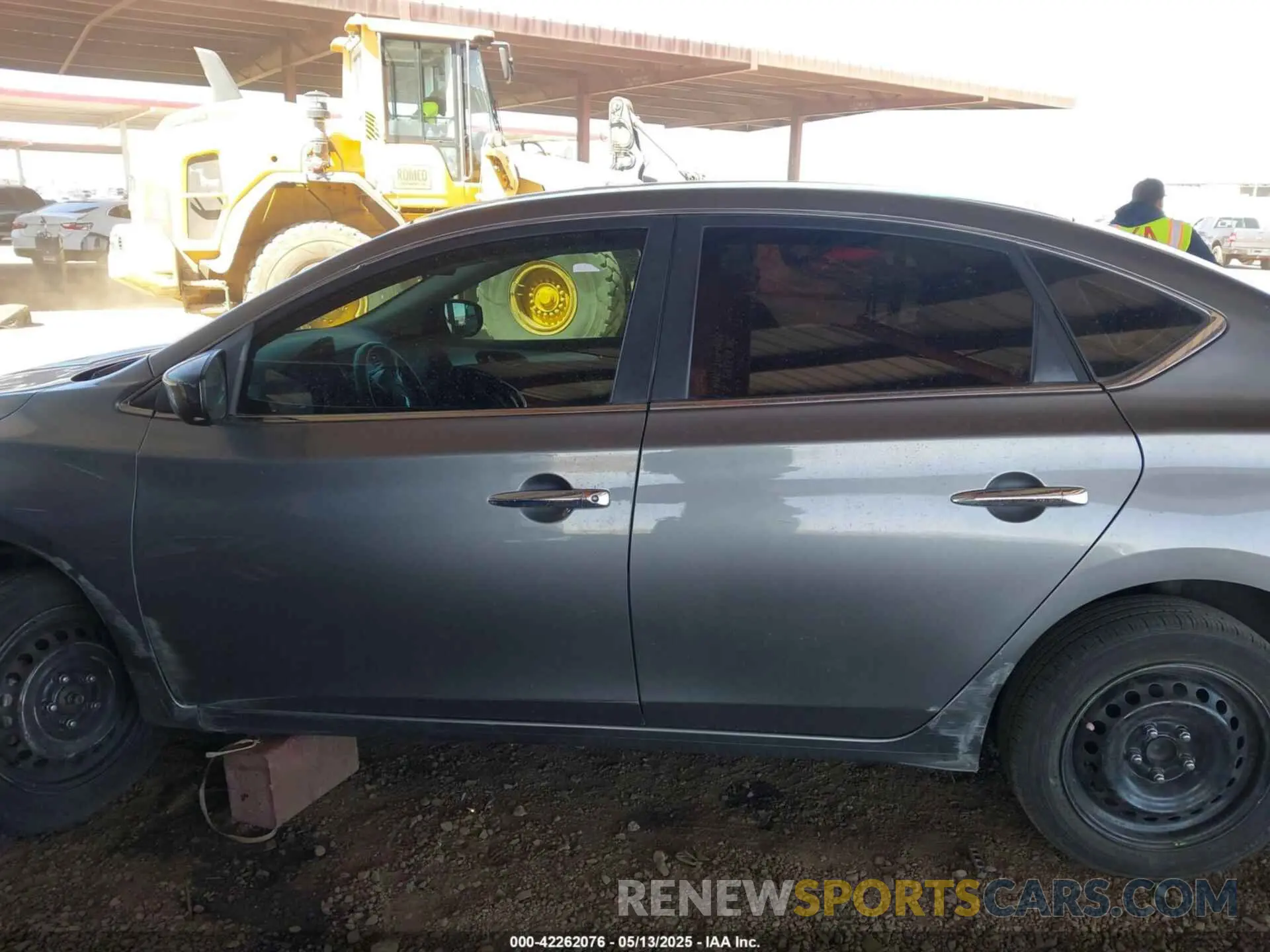 14 fotografías del automóvil dañado 3N1AB7AP9KY251551 NISSAN SENTRA 2019