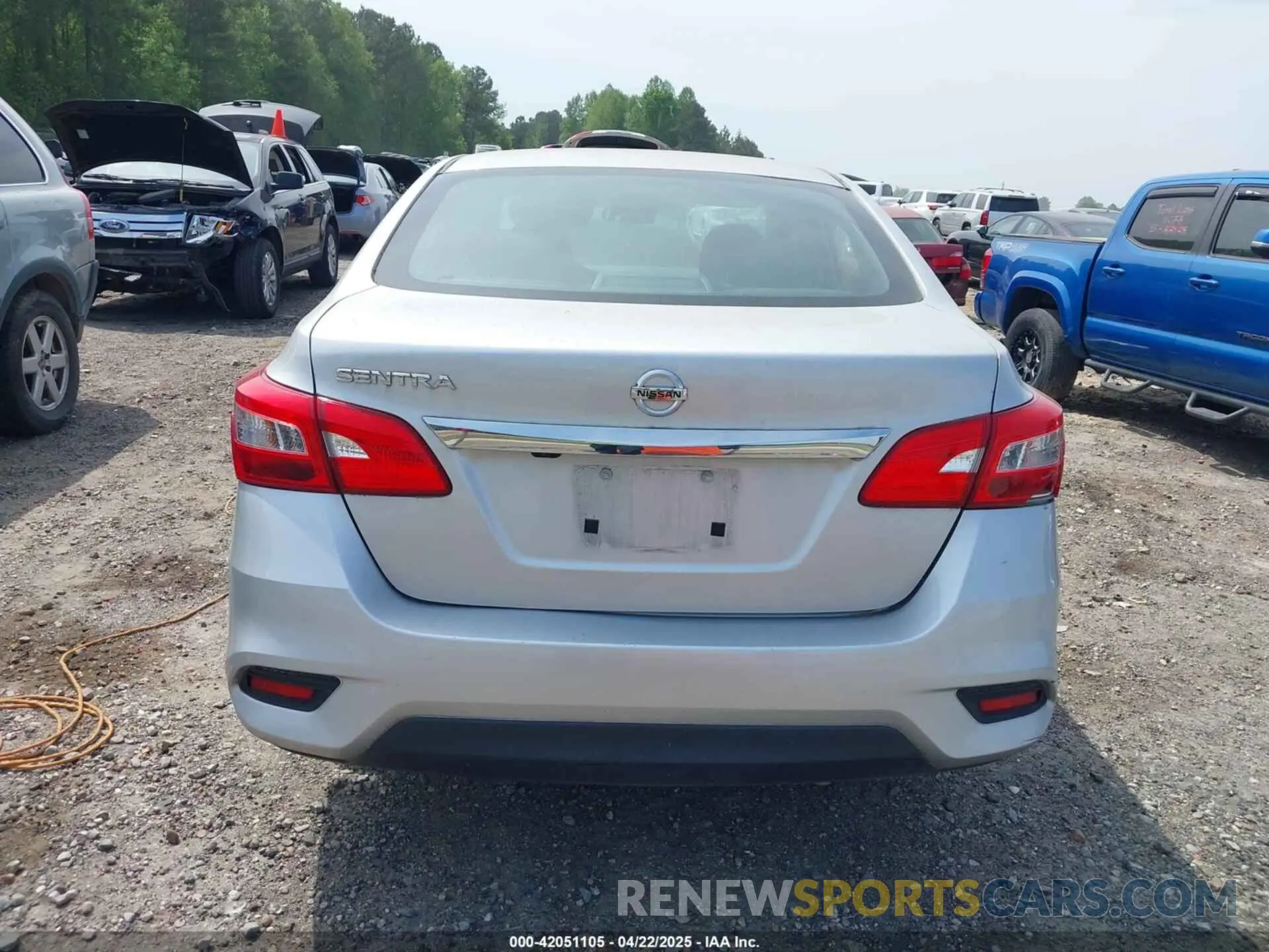 17 fotografías del automóvil dañado 3N1AB7AP9KY267085 NISSAN SENTRA 2019