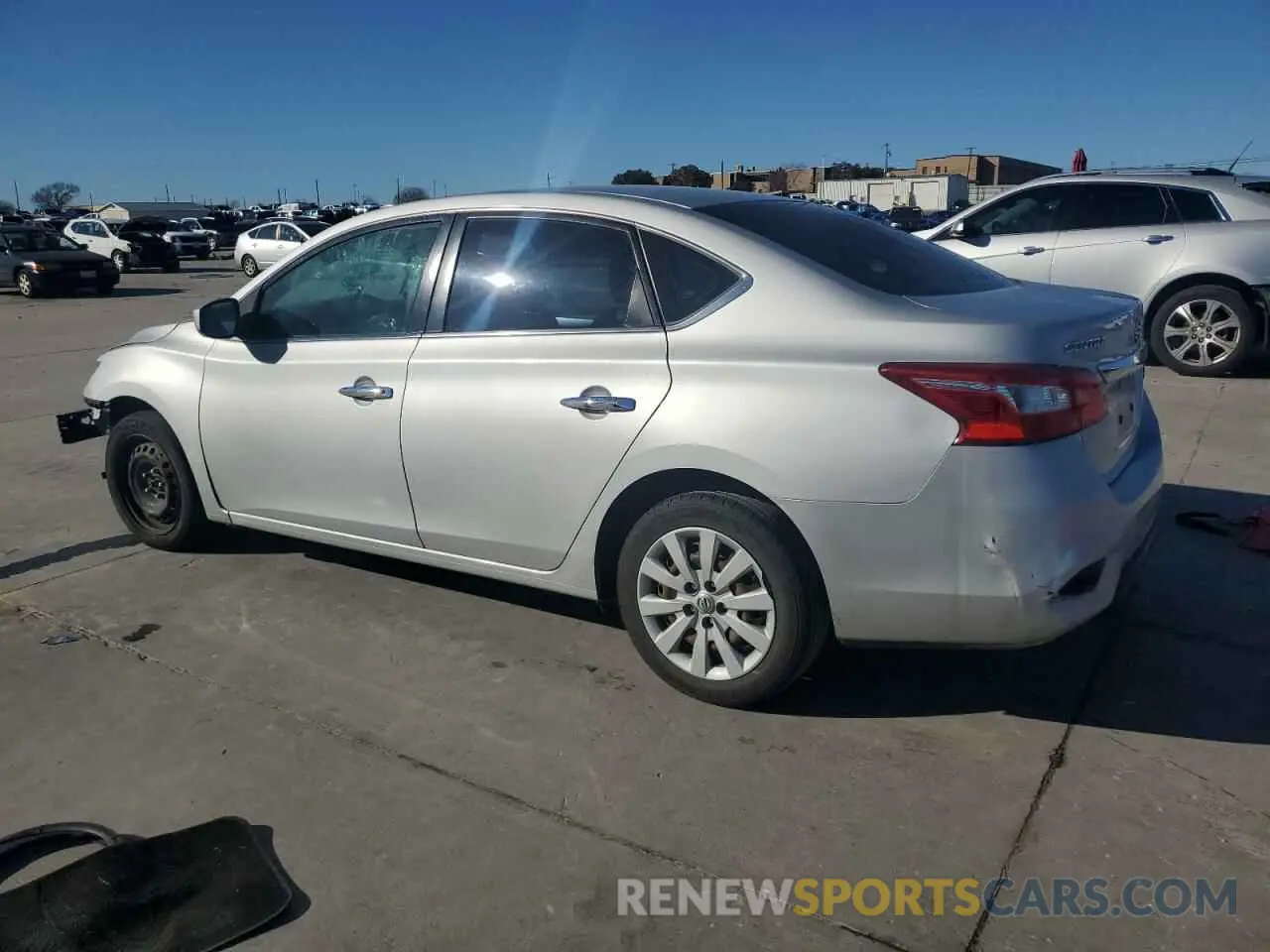 2 fotografías del automóvil dañado 3N1AB7AP9KY268589 NISSAN SENTRA 2019