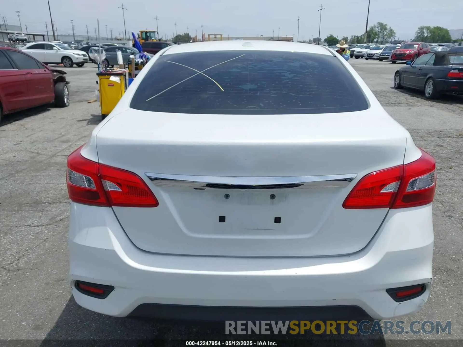 12 fotografías del automóvil dañado 3N1AB7AP9KY289202 NISSAN SENTRA 2019