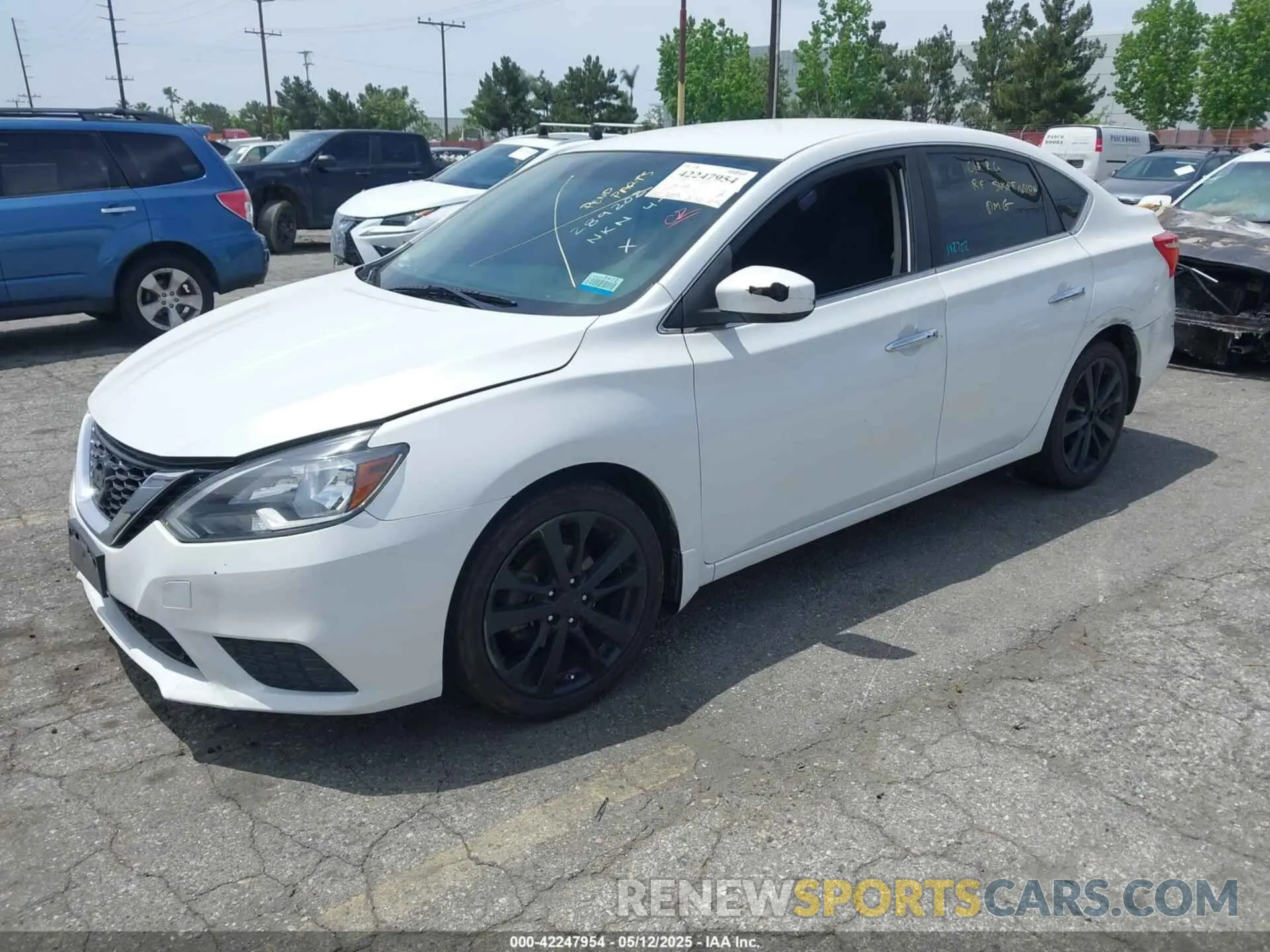 2 fotografías del automóvil dañado 3N1AB7AP9KY289202 NISSAN SENTRA 2019
