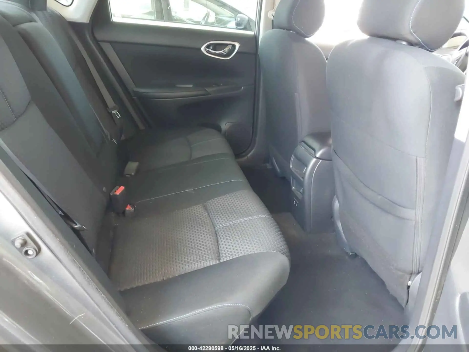 8 fotografías del automóvil dañado 3N1AB7AP9KY304295 NISSAN SENTRA 2019