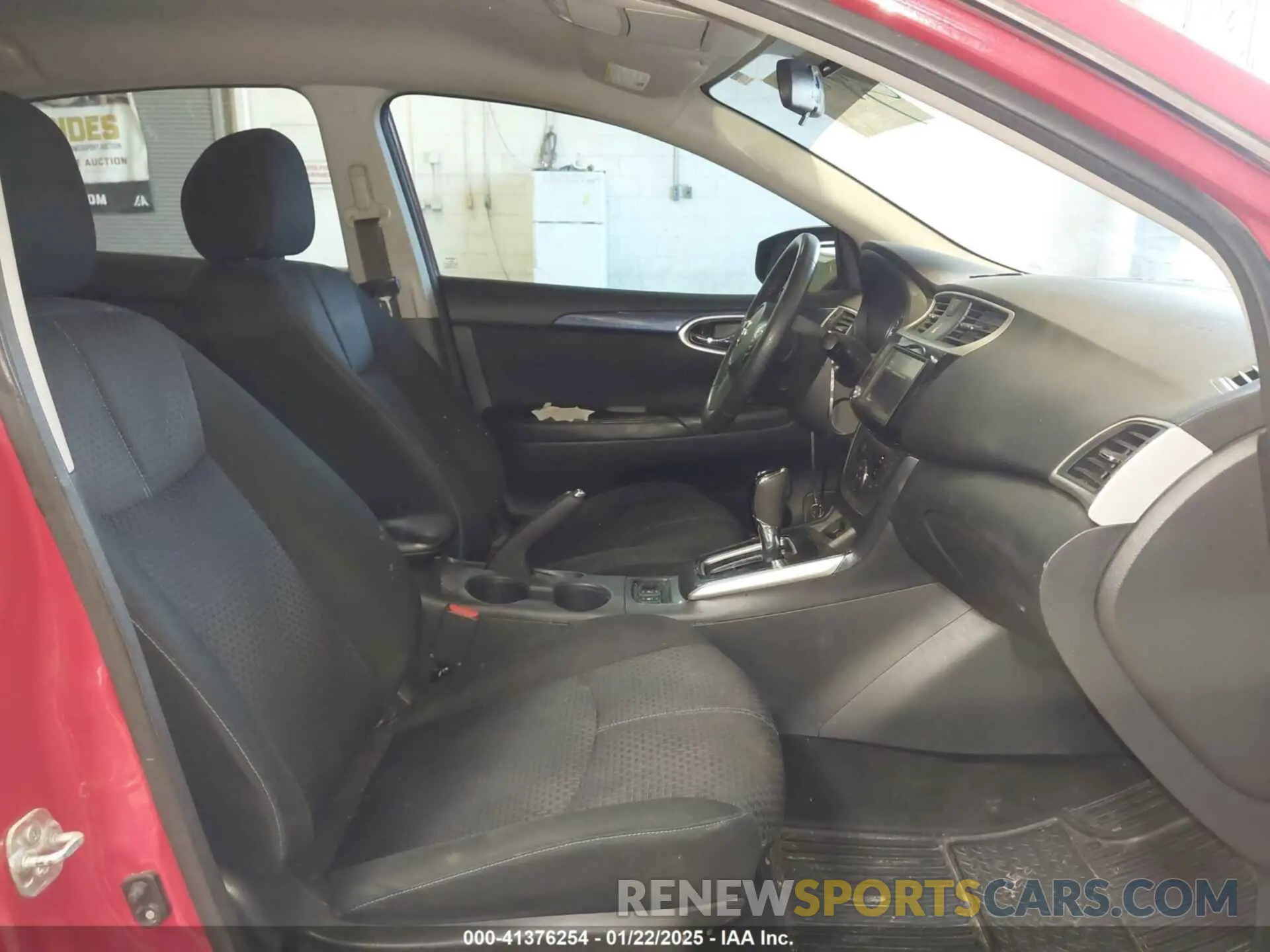 5 fotografías del automóvil dañado 3N1AB7AP9KY313935 NISSAN SENTRA 2019