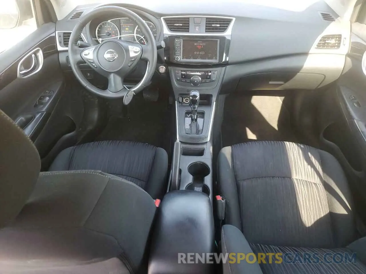 8 fotografías del automóvil dañado 3N1AB7AP9KY328631 NISSAN SENTRA 2019