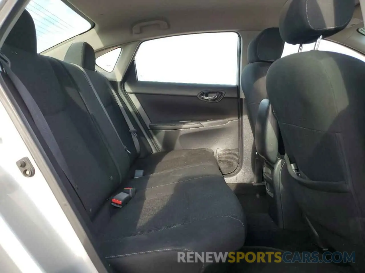 10 fotografías del automóvil dañado 3N1AB7AP9KY345283 NISSAN SENTRA 2019