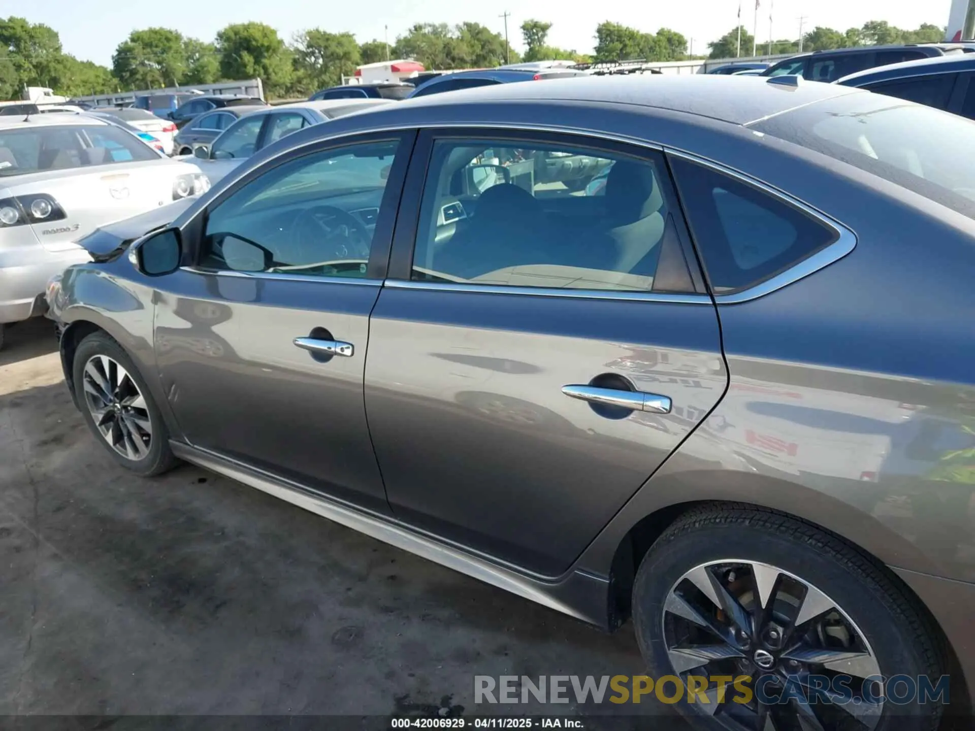 15 fotografías del automóvil dañado 3N1AB7AP9KY368000 NISSAN SENTRA 2019