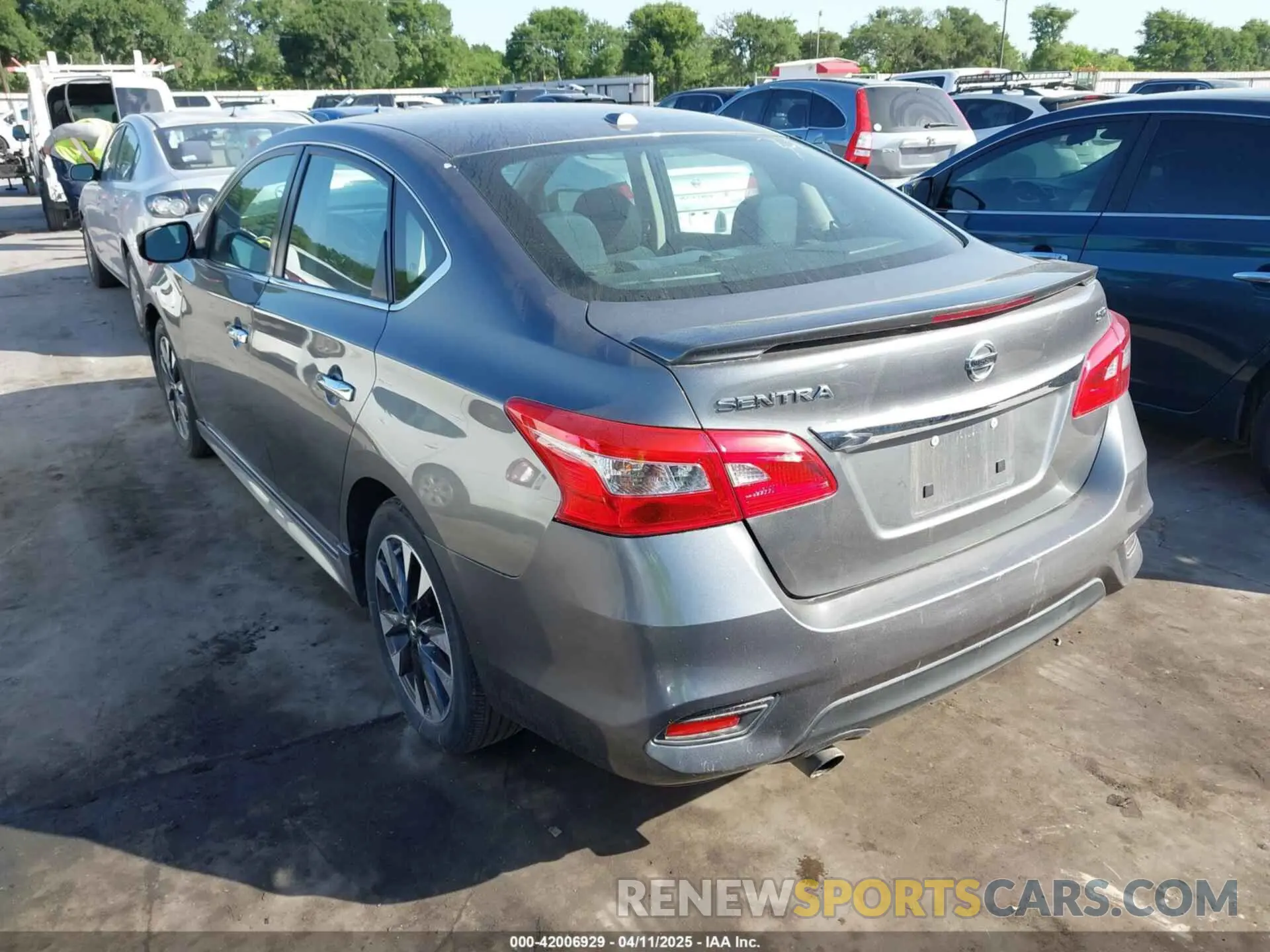 3 fotografías del automóvil dañado 3N1AB7AP9KY368000 NISSAN SENTRA 2019