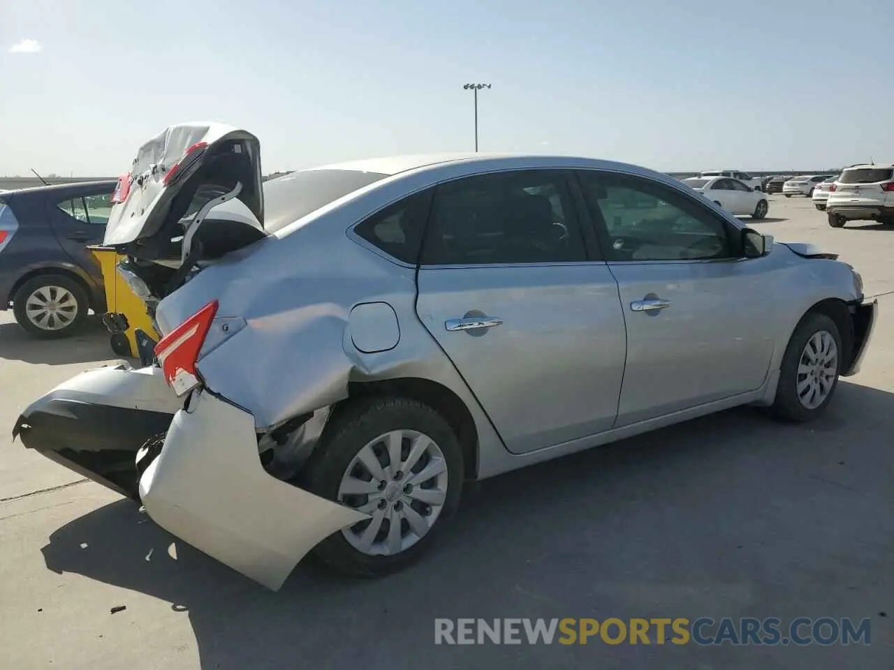 3 fotografías del automóvil dañado 3N1AB7AP9KY418622 NISSAN SENTRA 2019