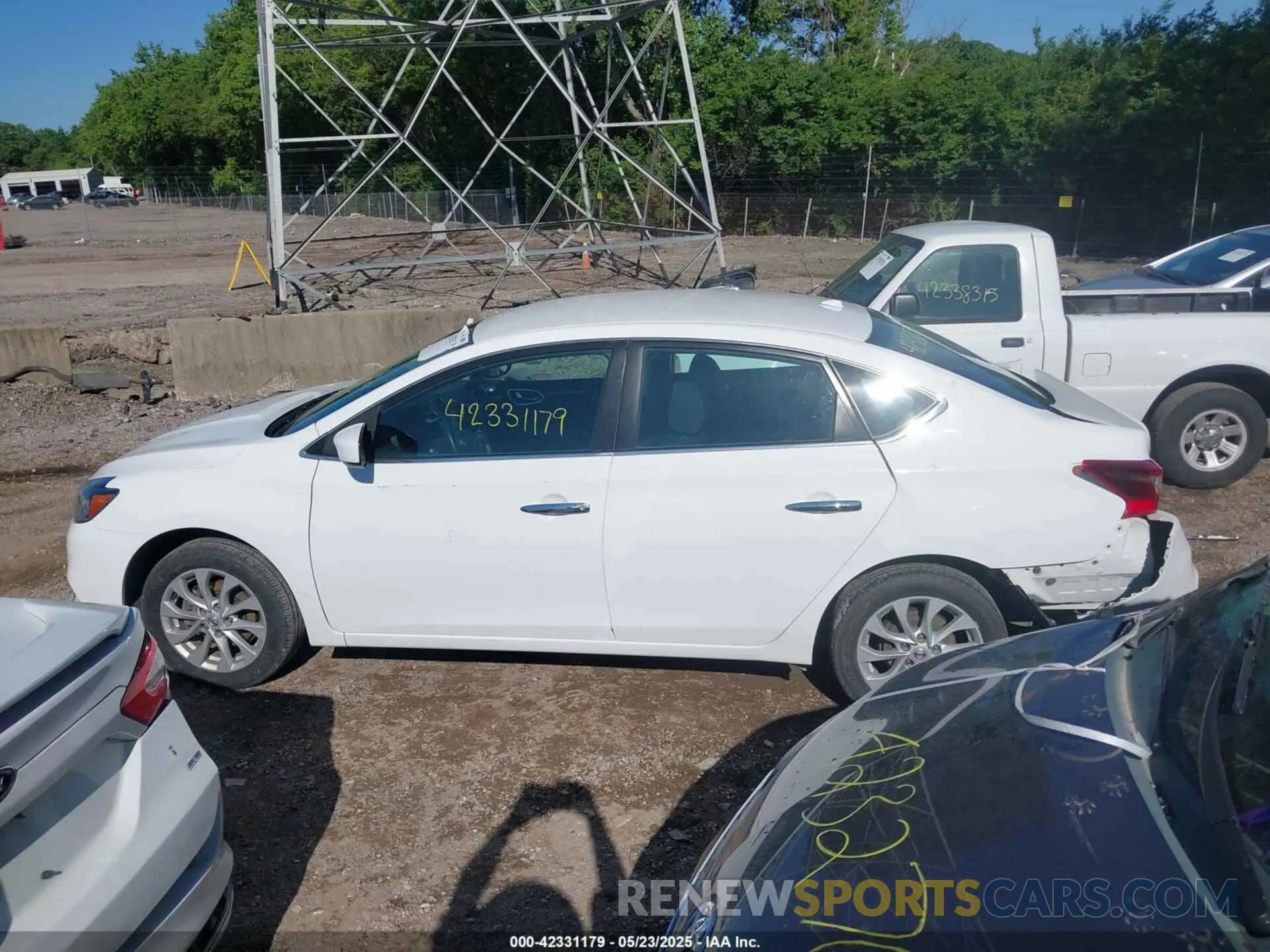 14 fotografías del automóvil dañado 3N1AB7AP9KY420452 NISSAN SENTRA 2019