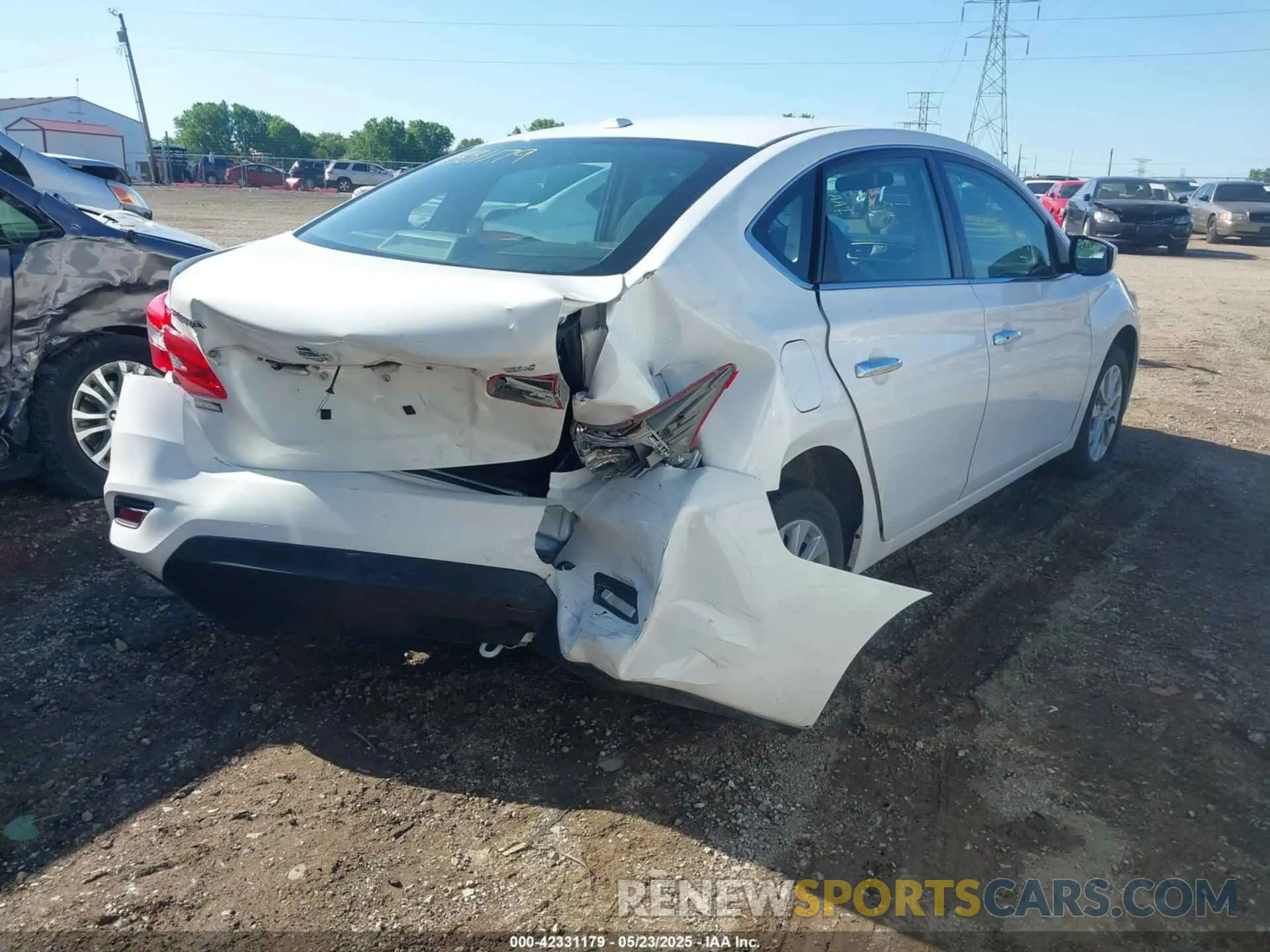 4 fotografías del automóvil dañado 3N1AB7AP9KY420452 NISSAN SENTRA 2019