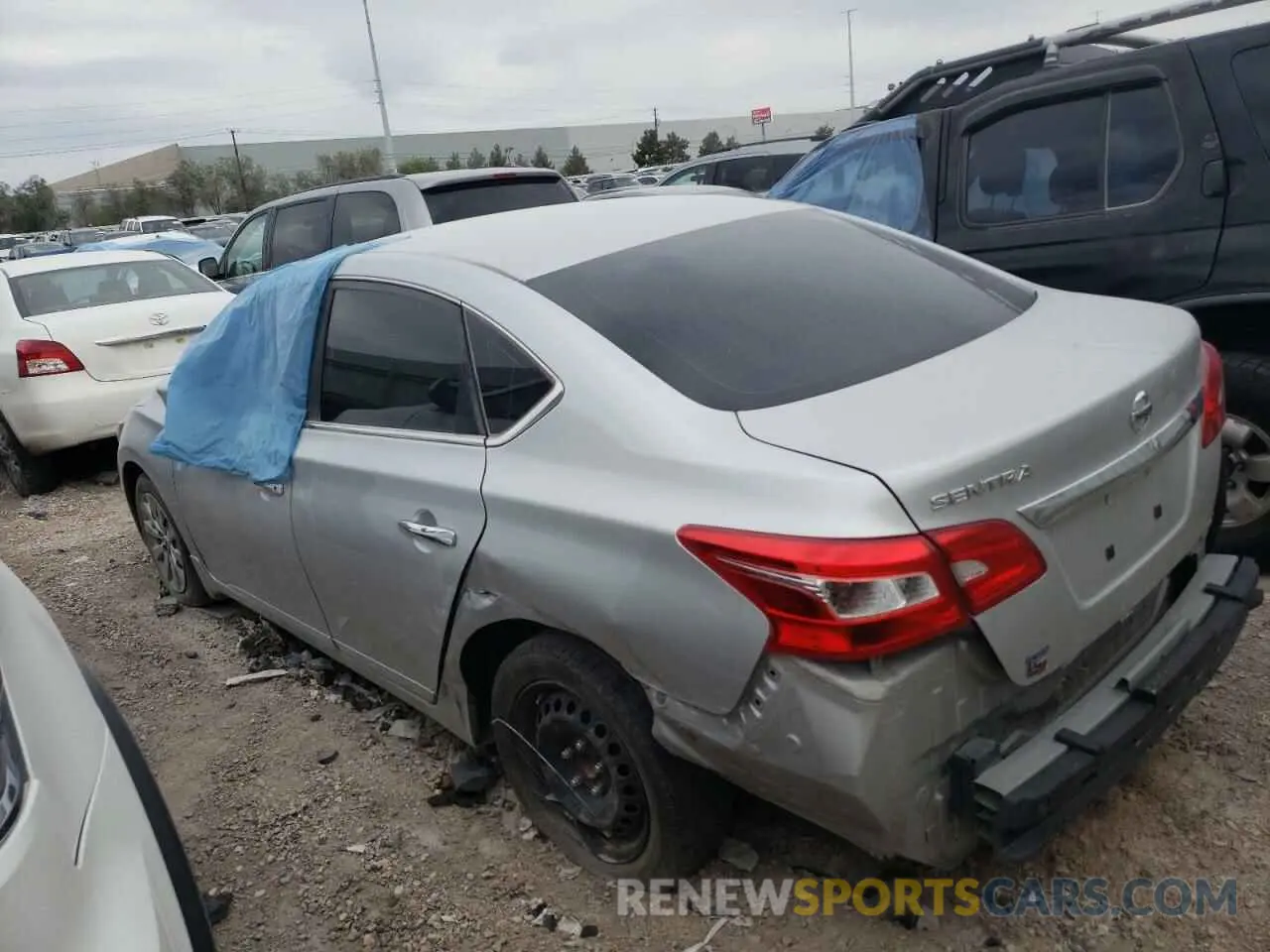 2 fotografías del automóvil dañado 3N1AB7AP9KY450129 NISSAN SENTRA 2019