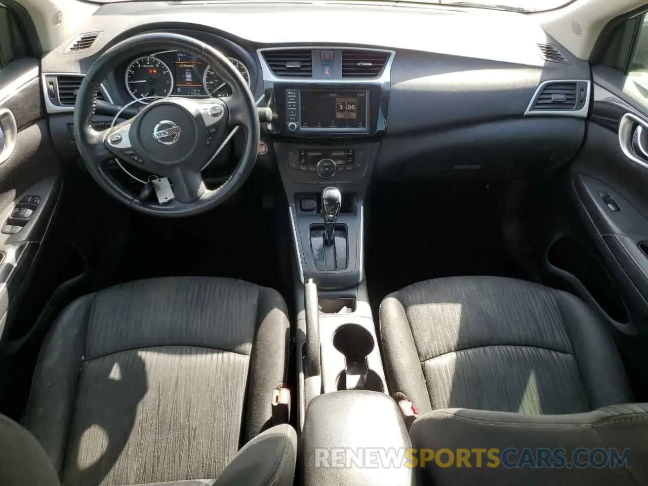 8 fotografías del automóvil dañado 3N1AB7APXKL612654 NISSAN SENTRA 2019