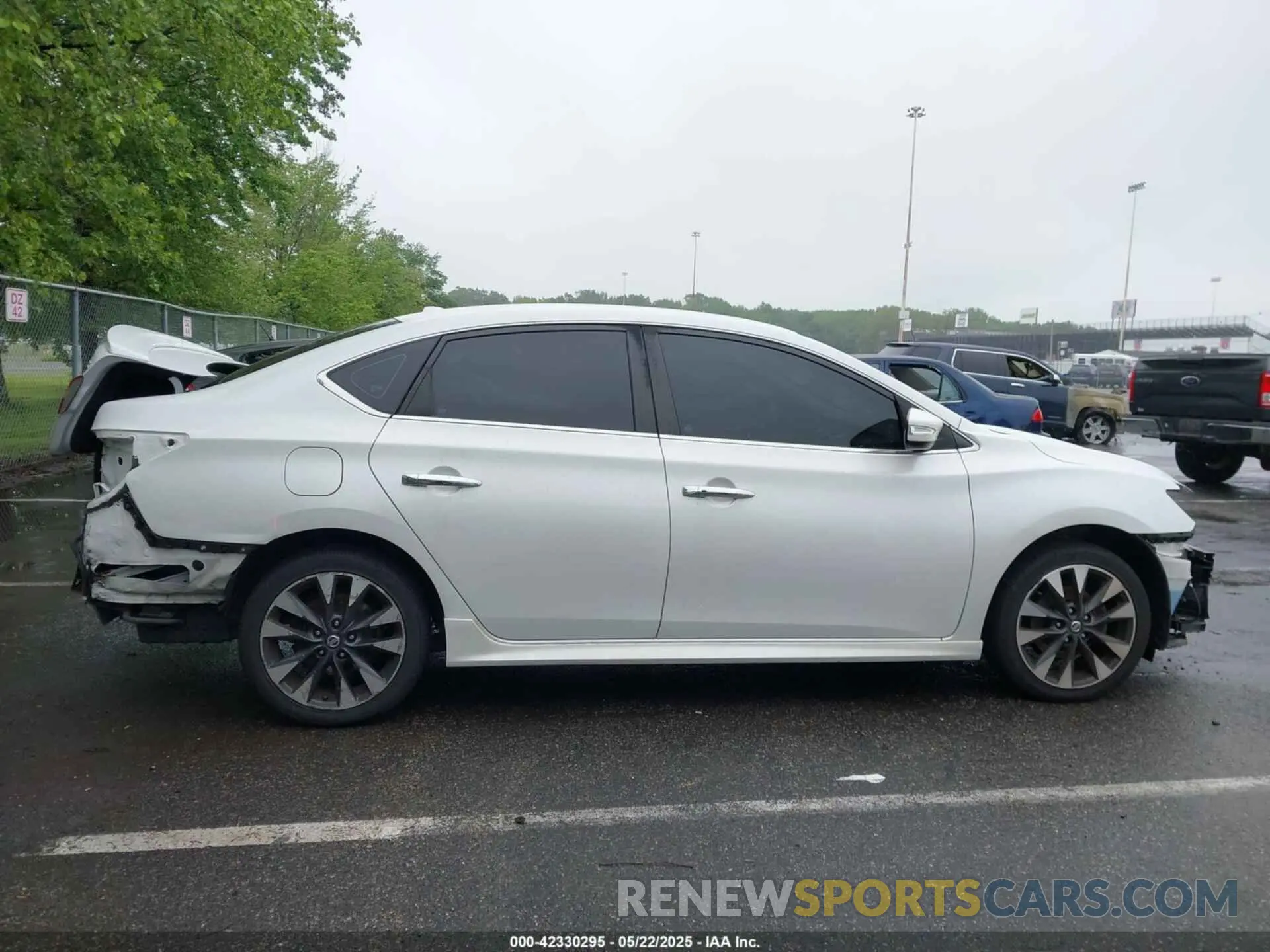 13 fotografías del automóvil dañado 3N1AB7APXKY205999 NISSAN SENTRA 2019