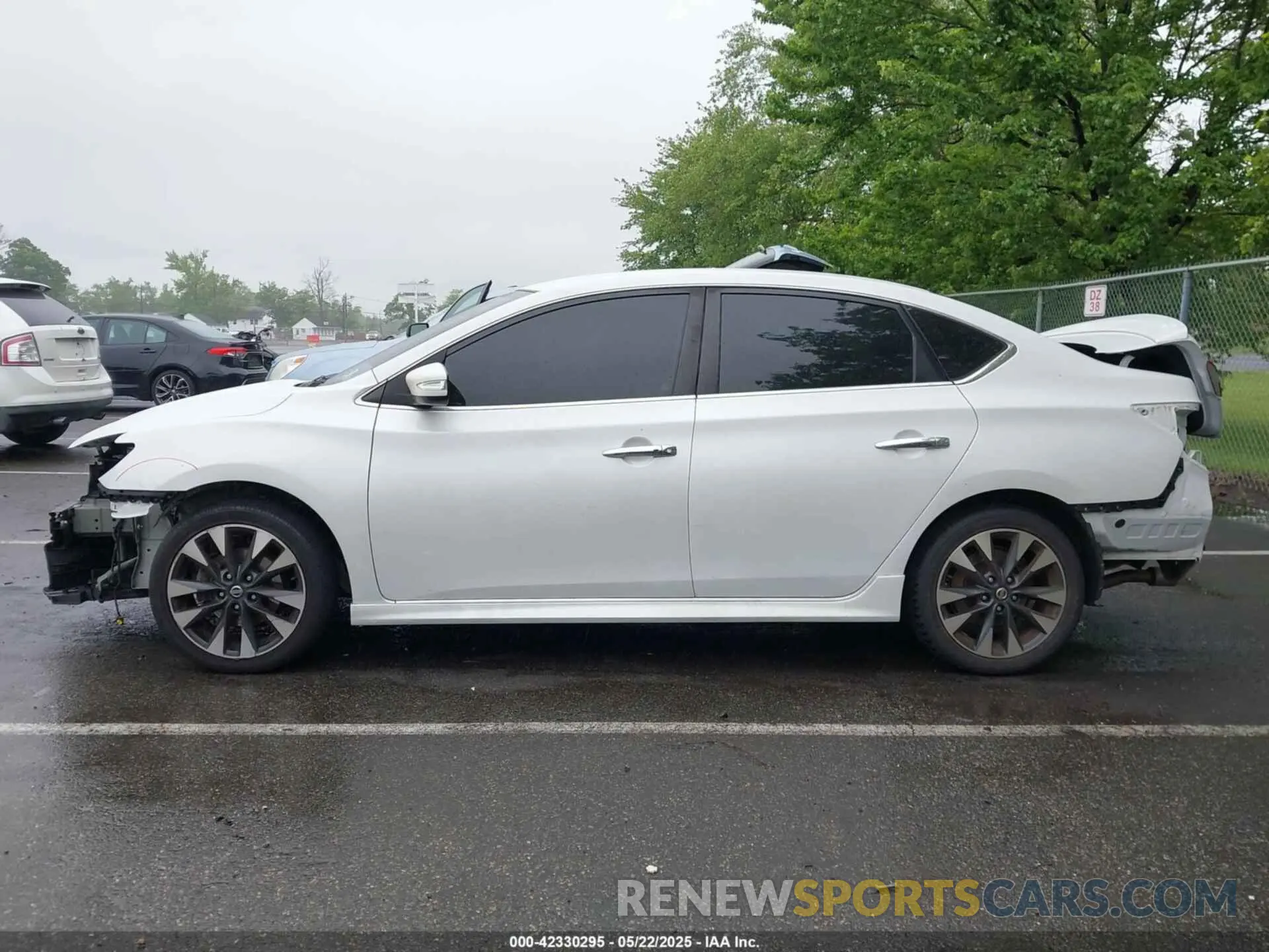 14 fotografías del automóvil dañado 3N1AB7APXKY205999 NISSAN SENTRA 2019