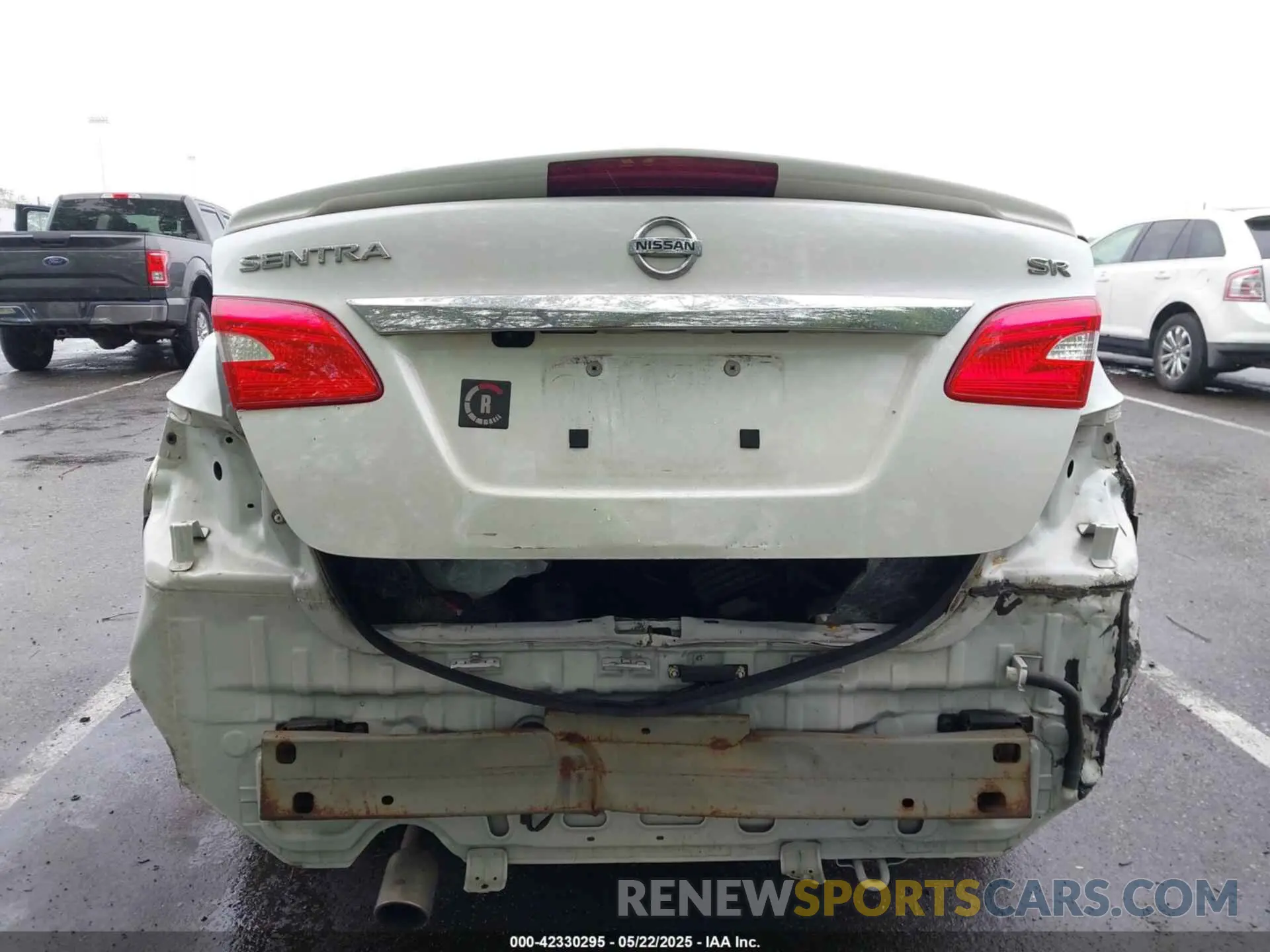 16 fotografías del automóvil dañado 3N1AB7APXKY205999 NISSAN SENTRA 2019
