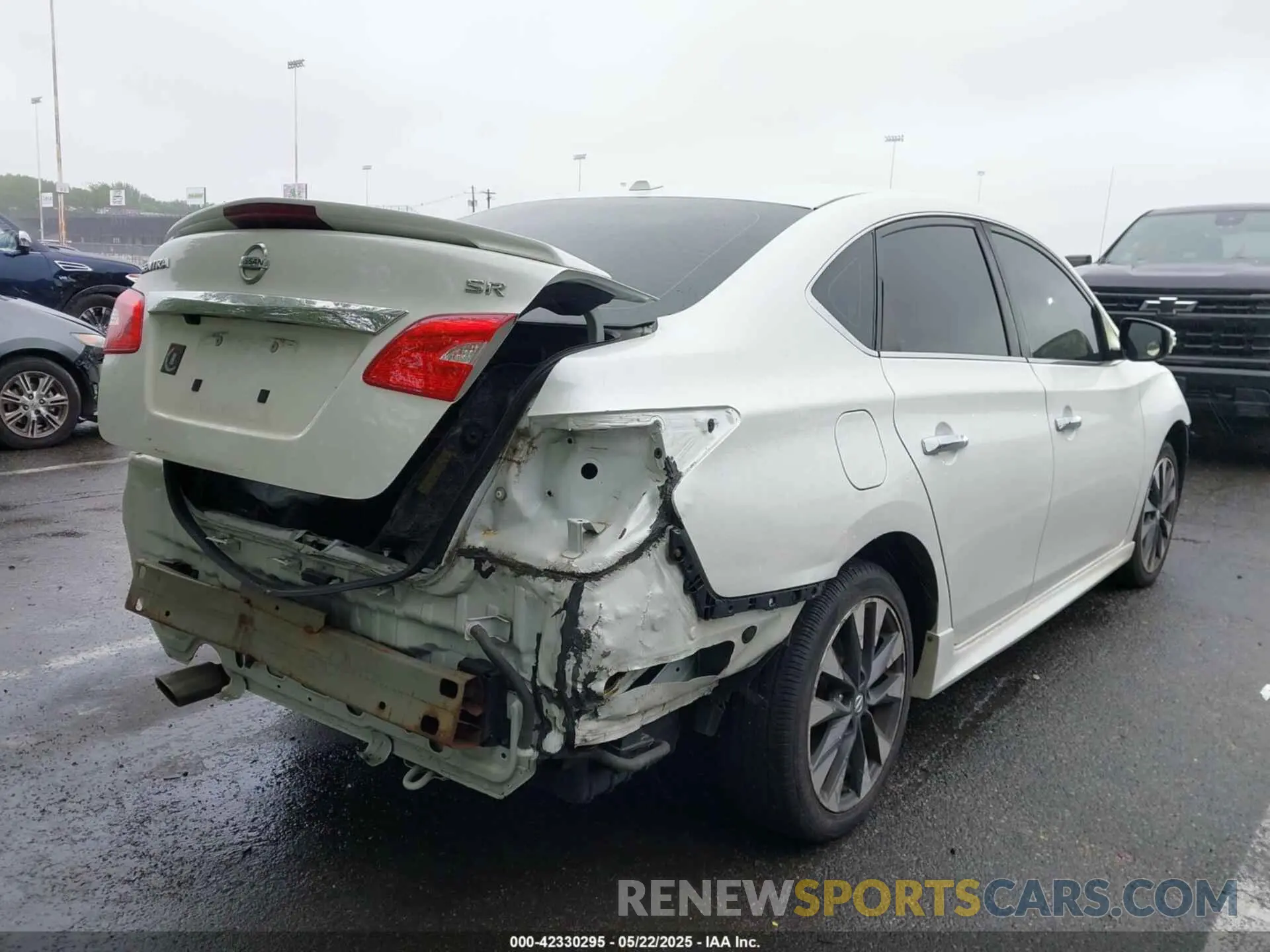 4 fotografías del automóvil dañado 3N1AB7APXKY205999 NISSAN SENTRA 2019