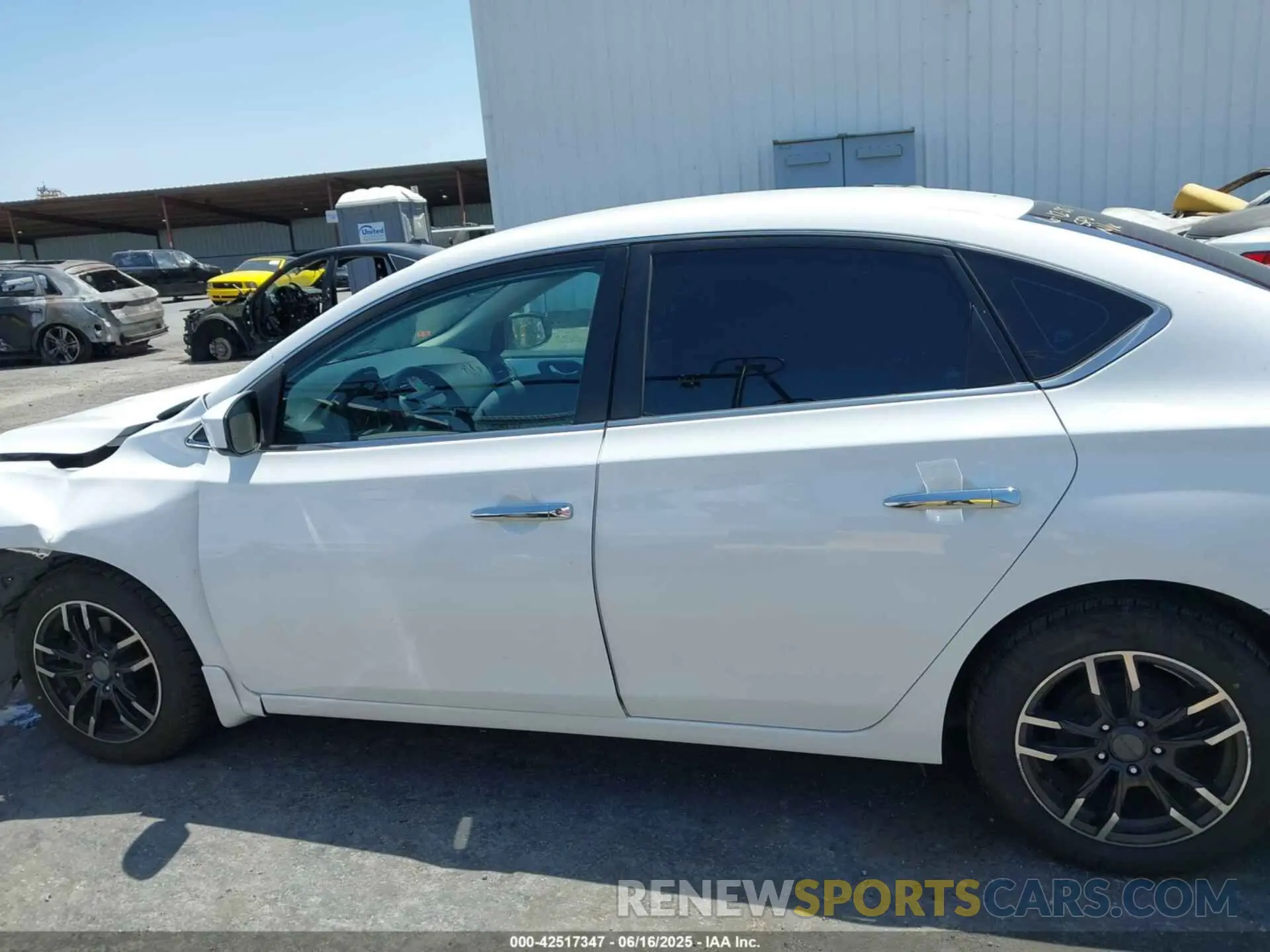14 fotografías del automóvil dañado 3N1AB7APXKY230367 NISSAN SENTRA 2019