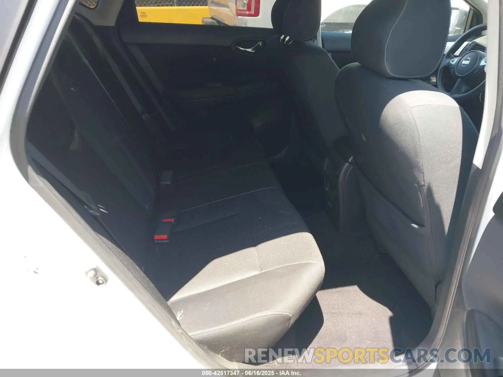 8 fotografías del automóvil dañado 3N1AB7APXKY230367 NISSAN SENTRA 2019