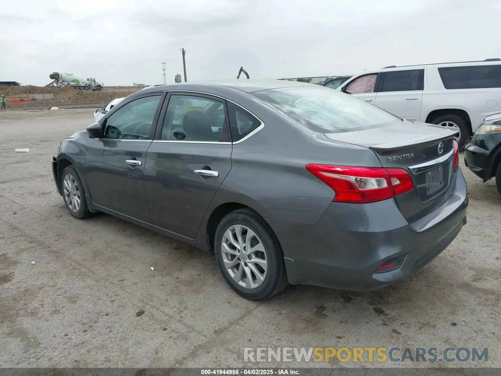 3 fotografías del automóvil dañado 3N1AB7APXKY238159 NISSAN SENTRA 2019