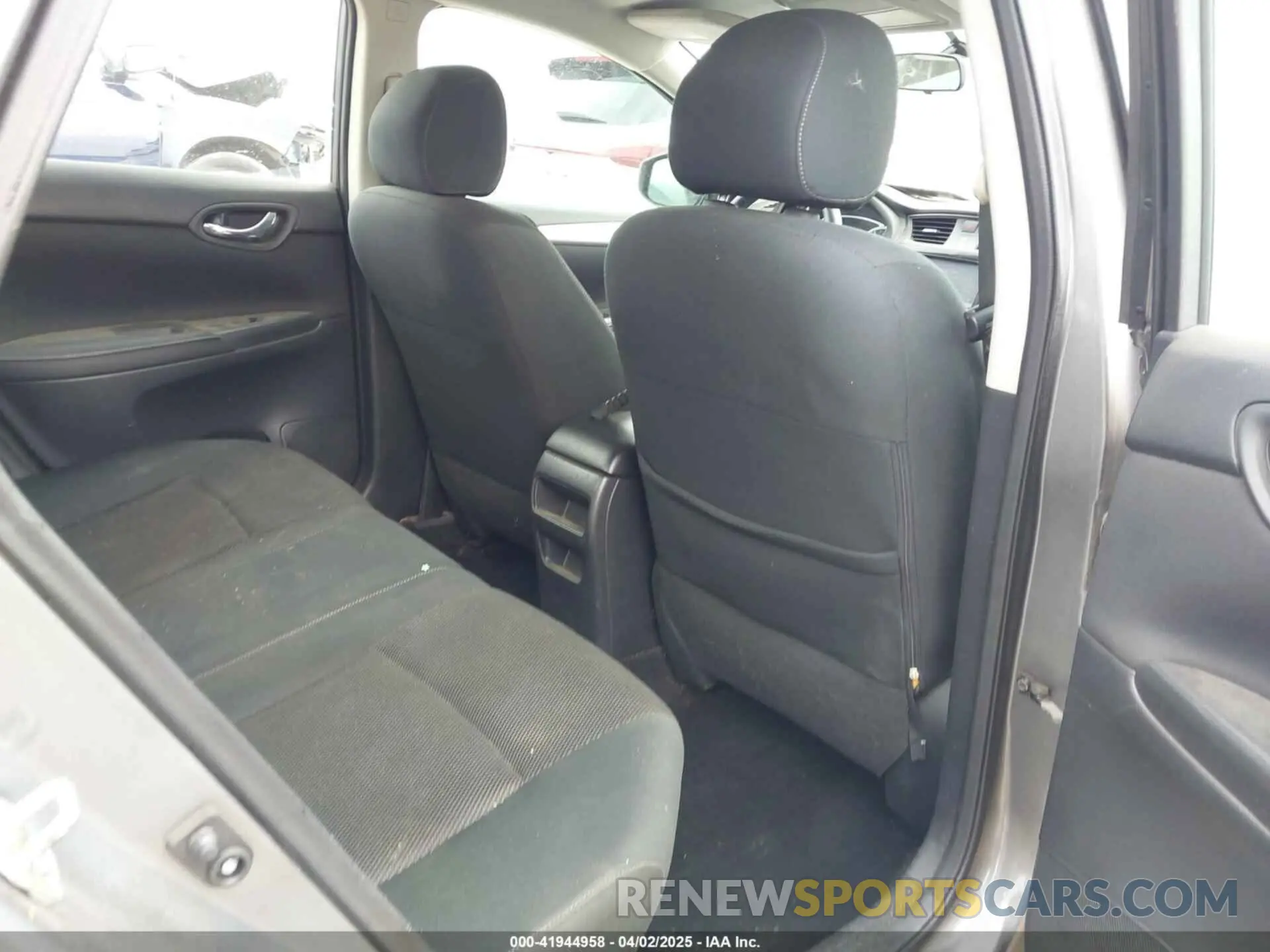 8 fotografías del automóvil dañado 3N1AB7APXKY238159 NISSAN SENTRA 2019