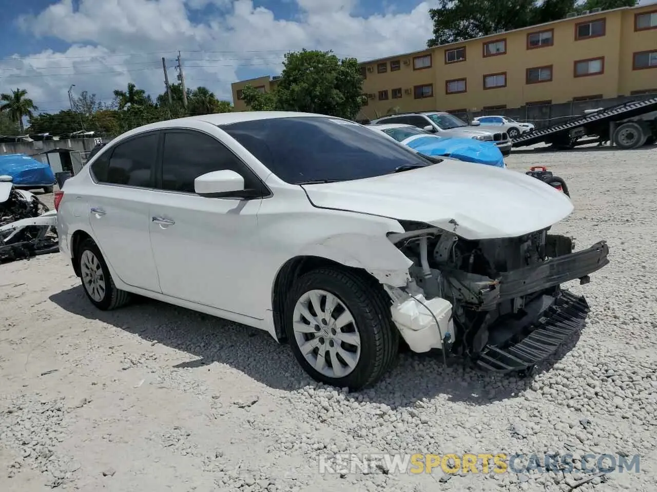 4 fotografías del automóvil dañado 3N1AB7APXKY240882 NISSAN SENTRA 2019