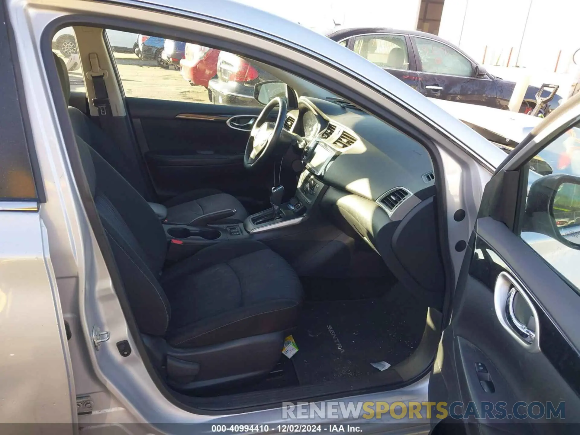 5 fotografías del automóvil dañado 3N1AB7APXKY316794 NISSAN SENTRA 2019