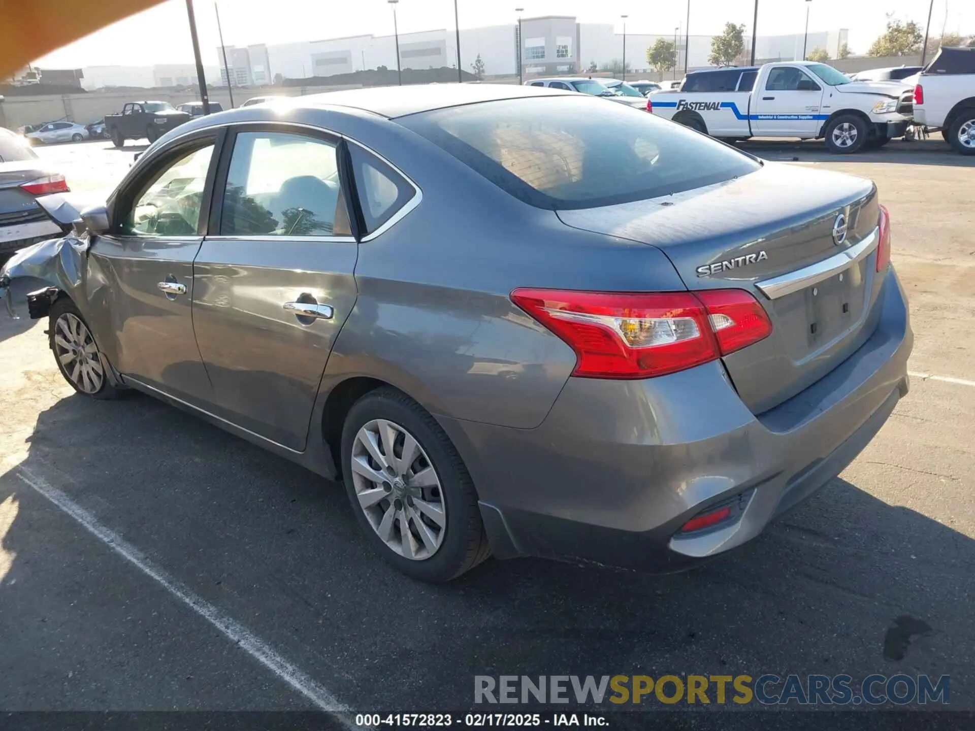 3 fotografías del automóvil dañado 3N1AB7APXKY331327 NISSAN SENTRA 2019