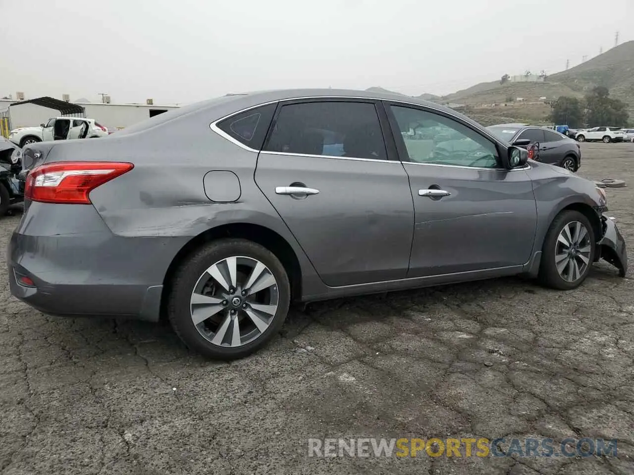 3 fotografías del automóvil dañado 3N1AB7APXKY369642 NISSAN SENTRA 2019