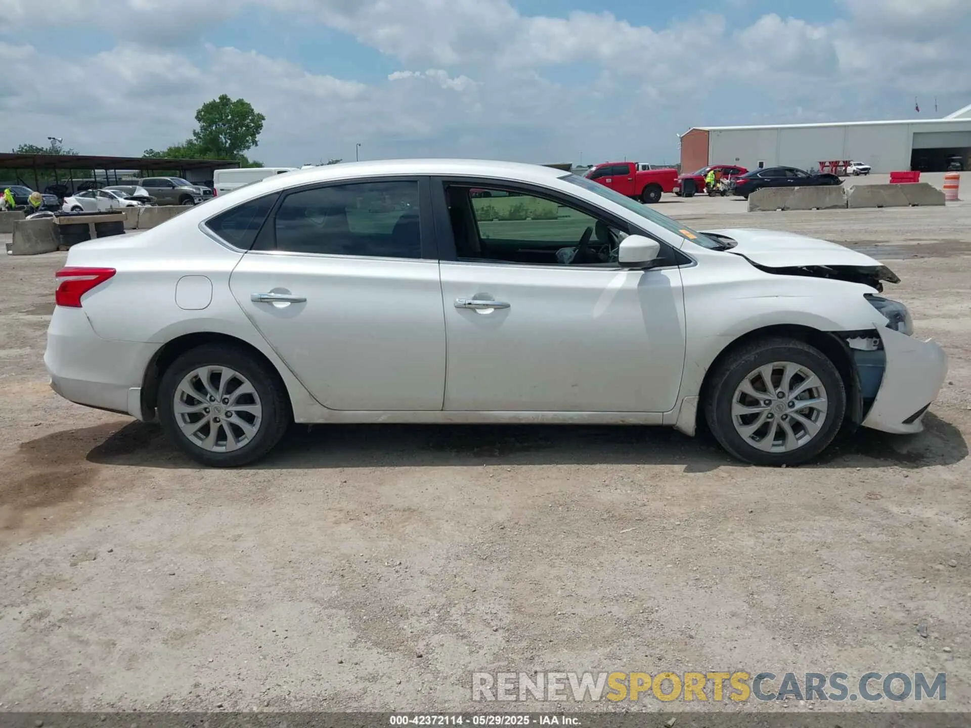 13 fotografías del automóvil dañado 3N1AB7APXKY378891 NISSAN SENTRA 2019