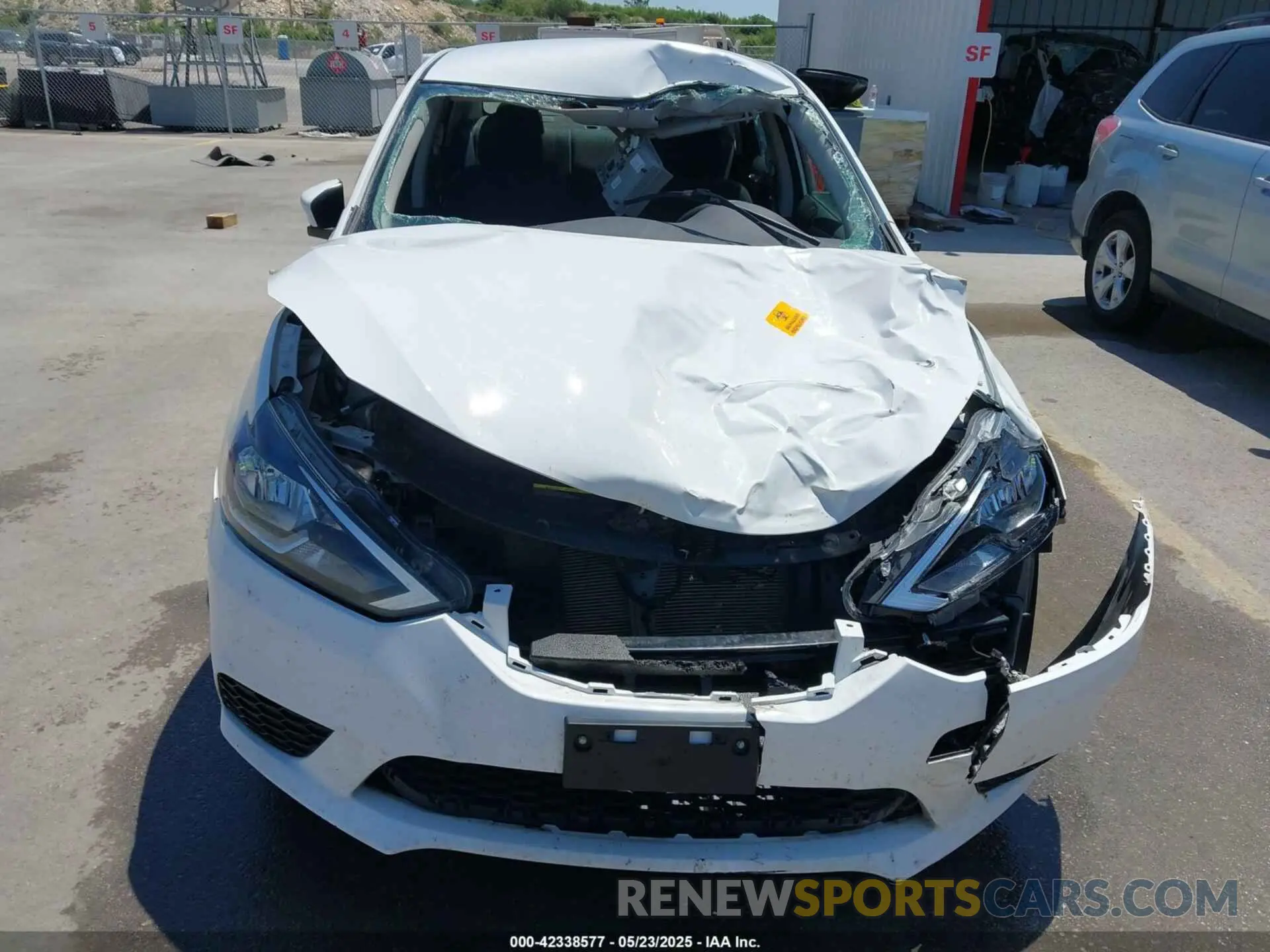 12 fotografías del automóvil dañado 3N1AB7APXKY457008 NISSAN SENTRA 2019