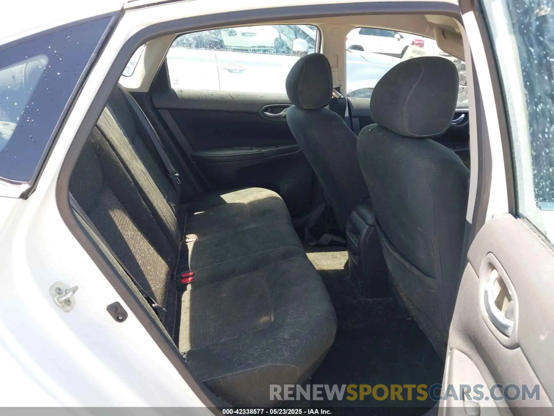 8 fotografías del automóvil dañado 3N1AB7APXKY457008 NISSAN SENTRA 2019
