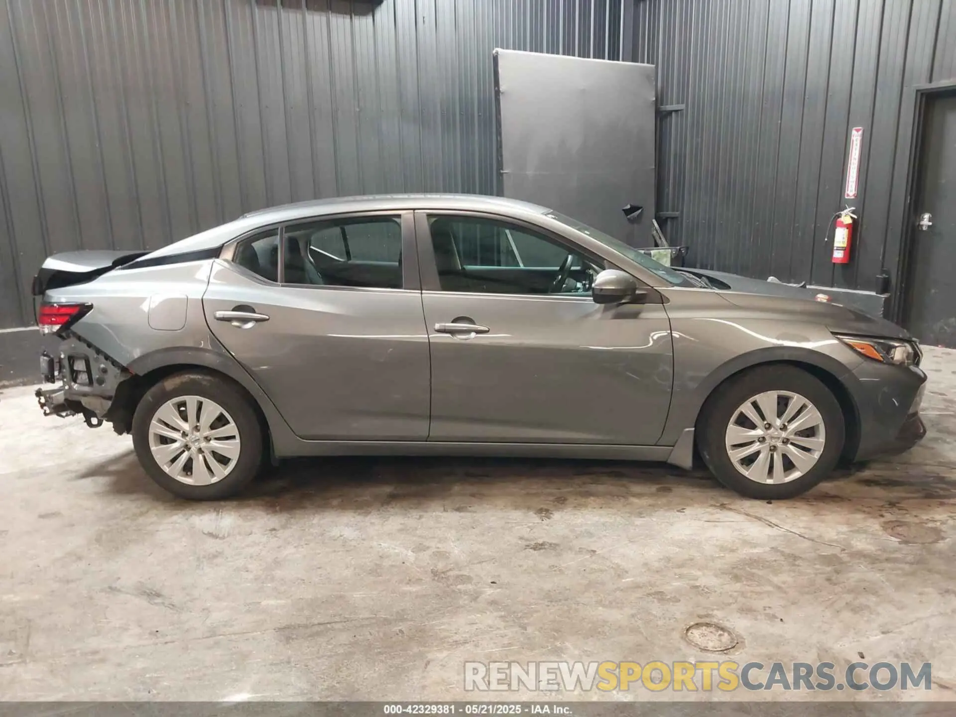 14 fotografías del automóvil dañado 3N1AB8BV0LY232844 NISSAN SENTRA 2020