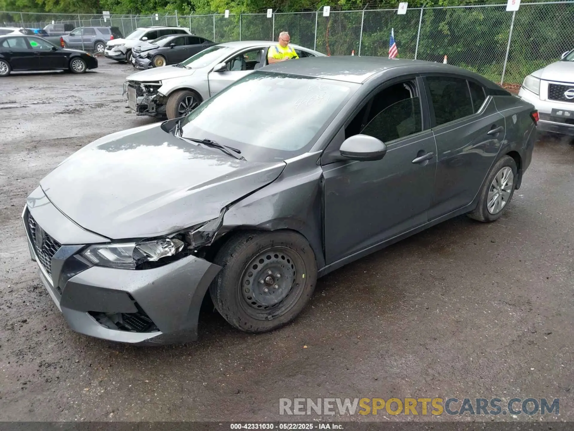 2 fotografías del automóvil dañado 3N1AB8BV1LY224641 NISSAN SENTRA 2020